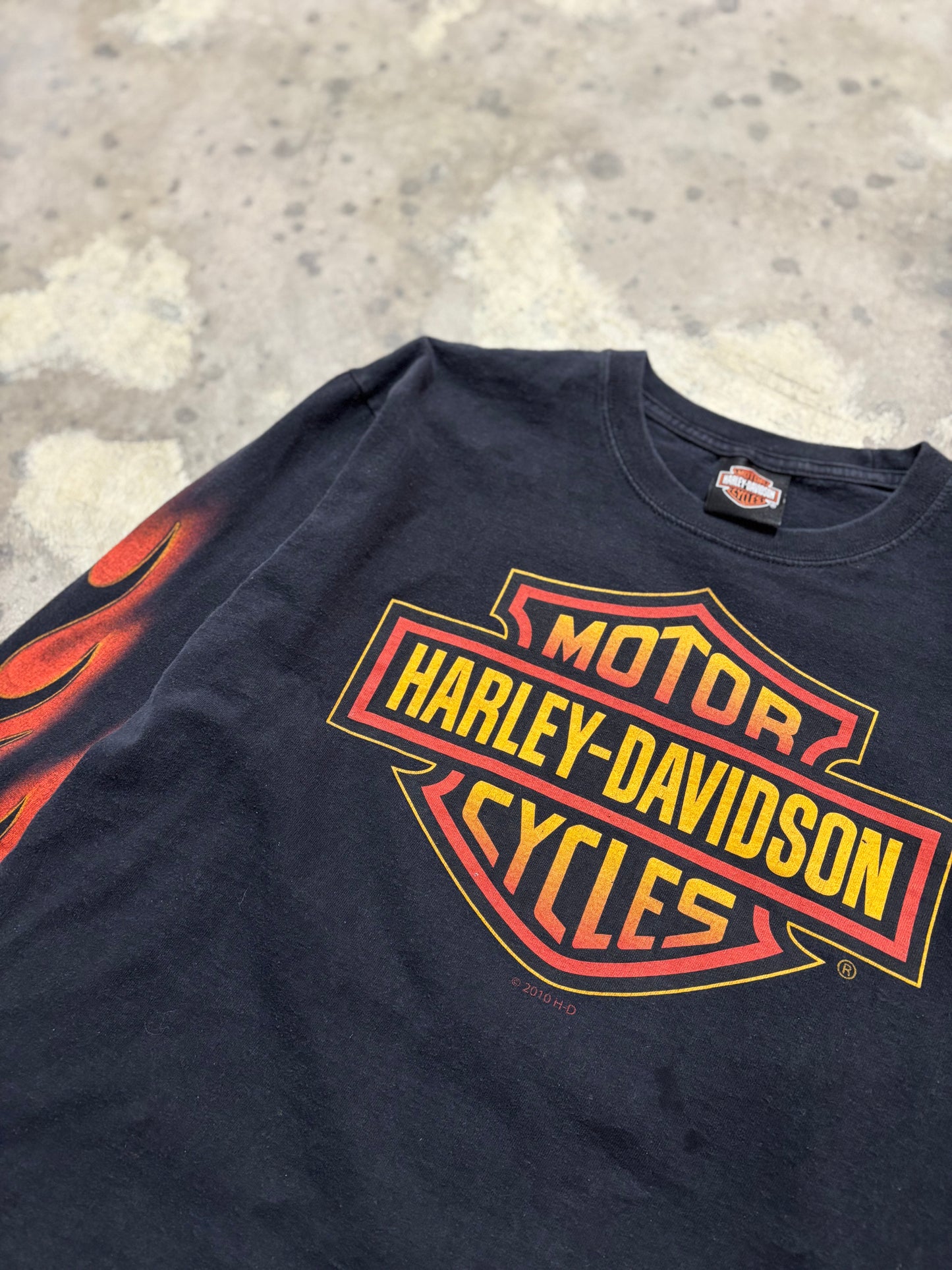 Harley Davidson inferno shield long sleeve size medium