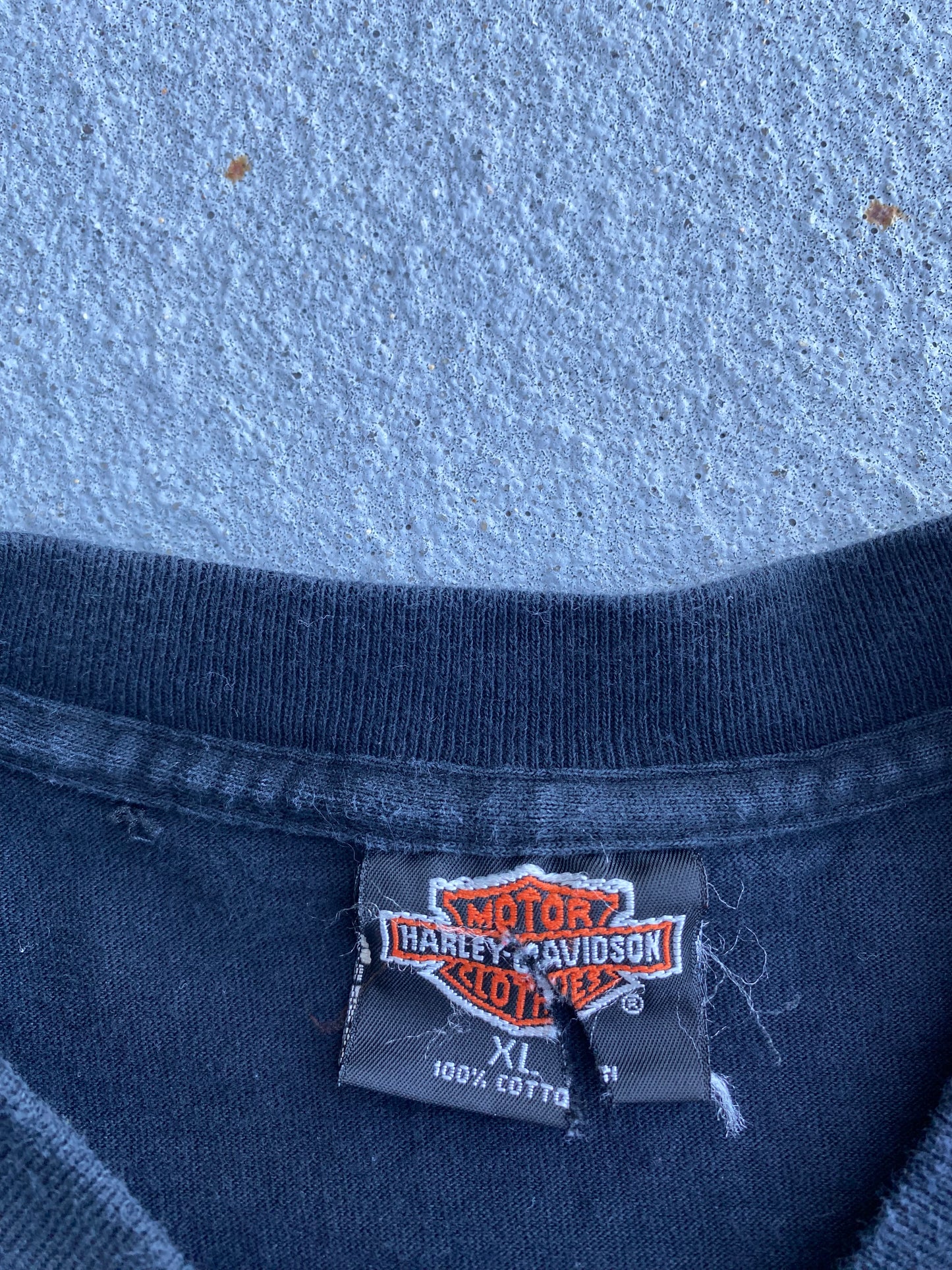 Vintage Harley Davidson Classic shield logo size extra large shirt