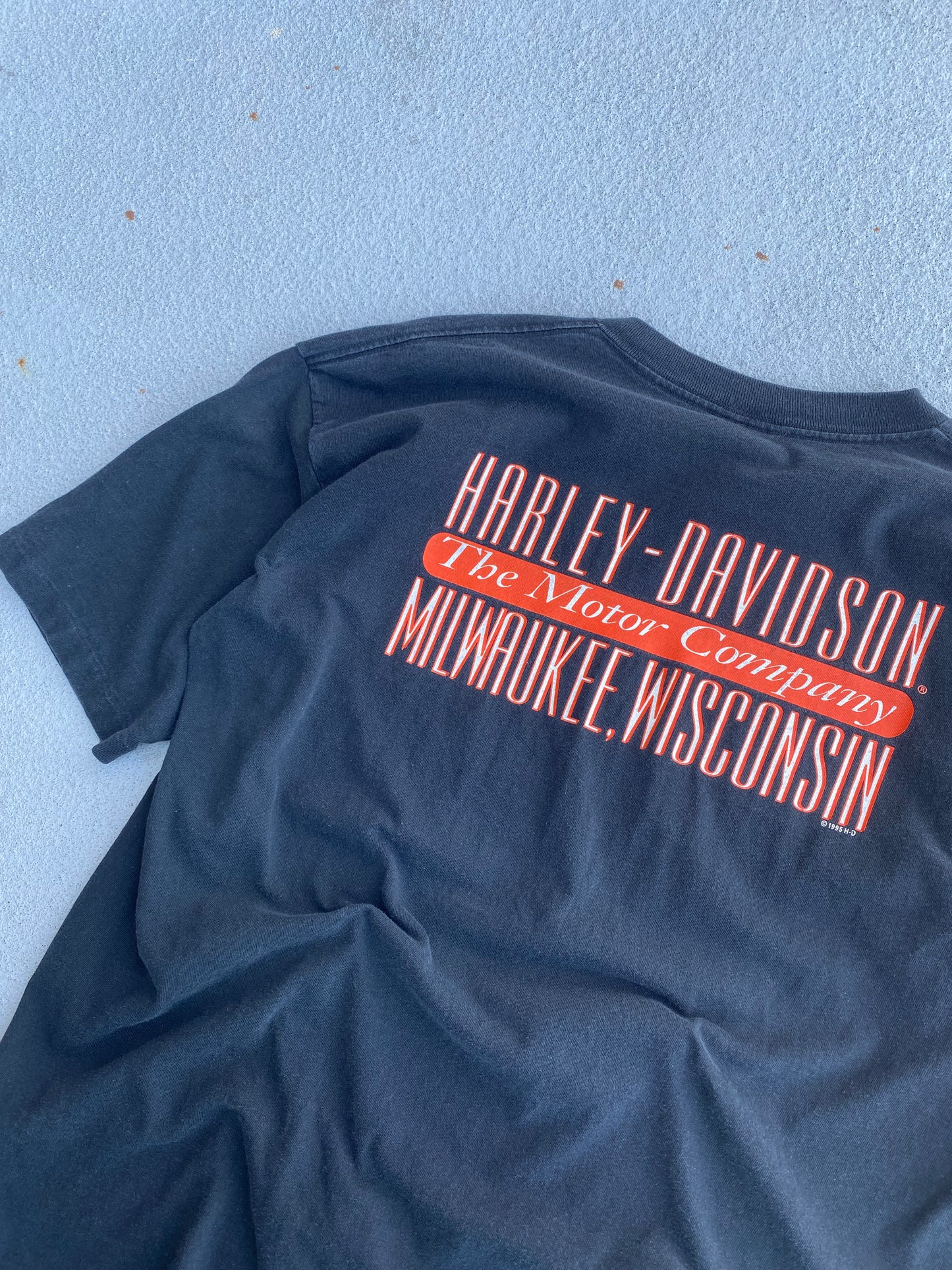 Vintage Harley Davidson shield logo shirt size XL