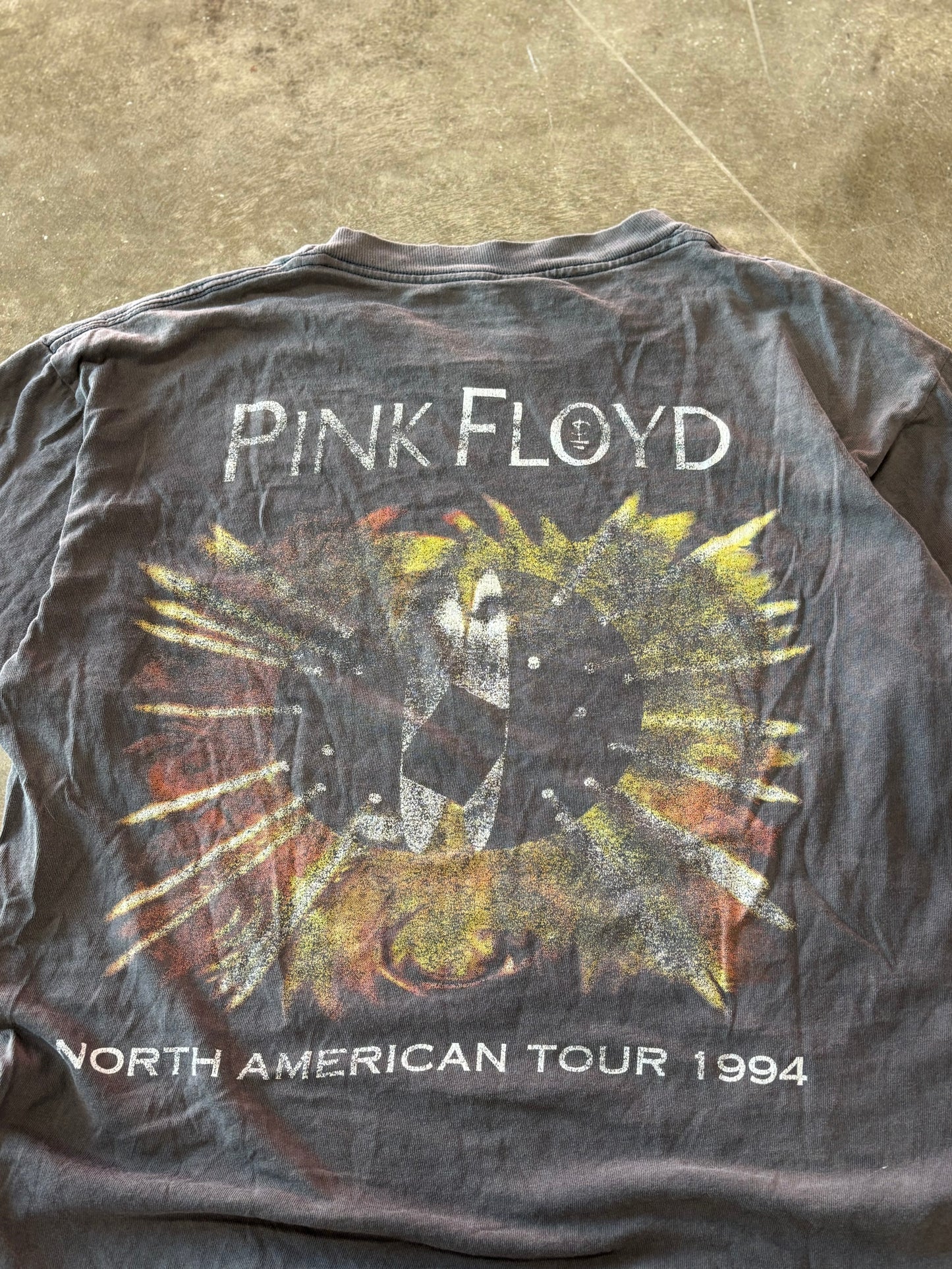 Vintage Pink Floyd band shirt size large