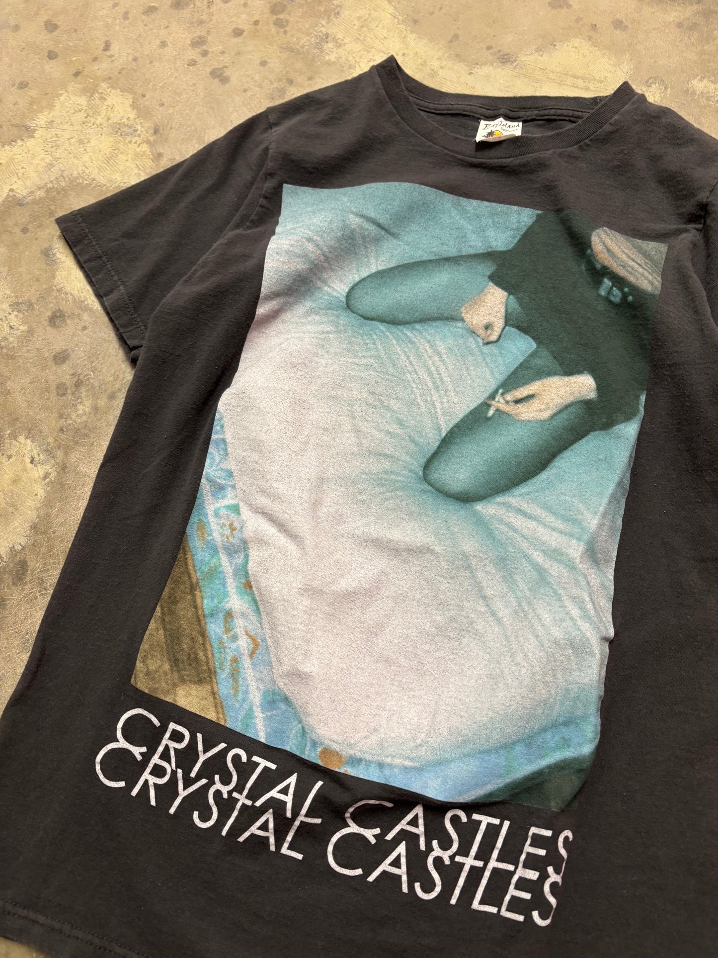 Y2K Crystal Castle Alice Glass shirt size small