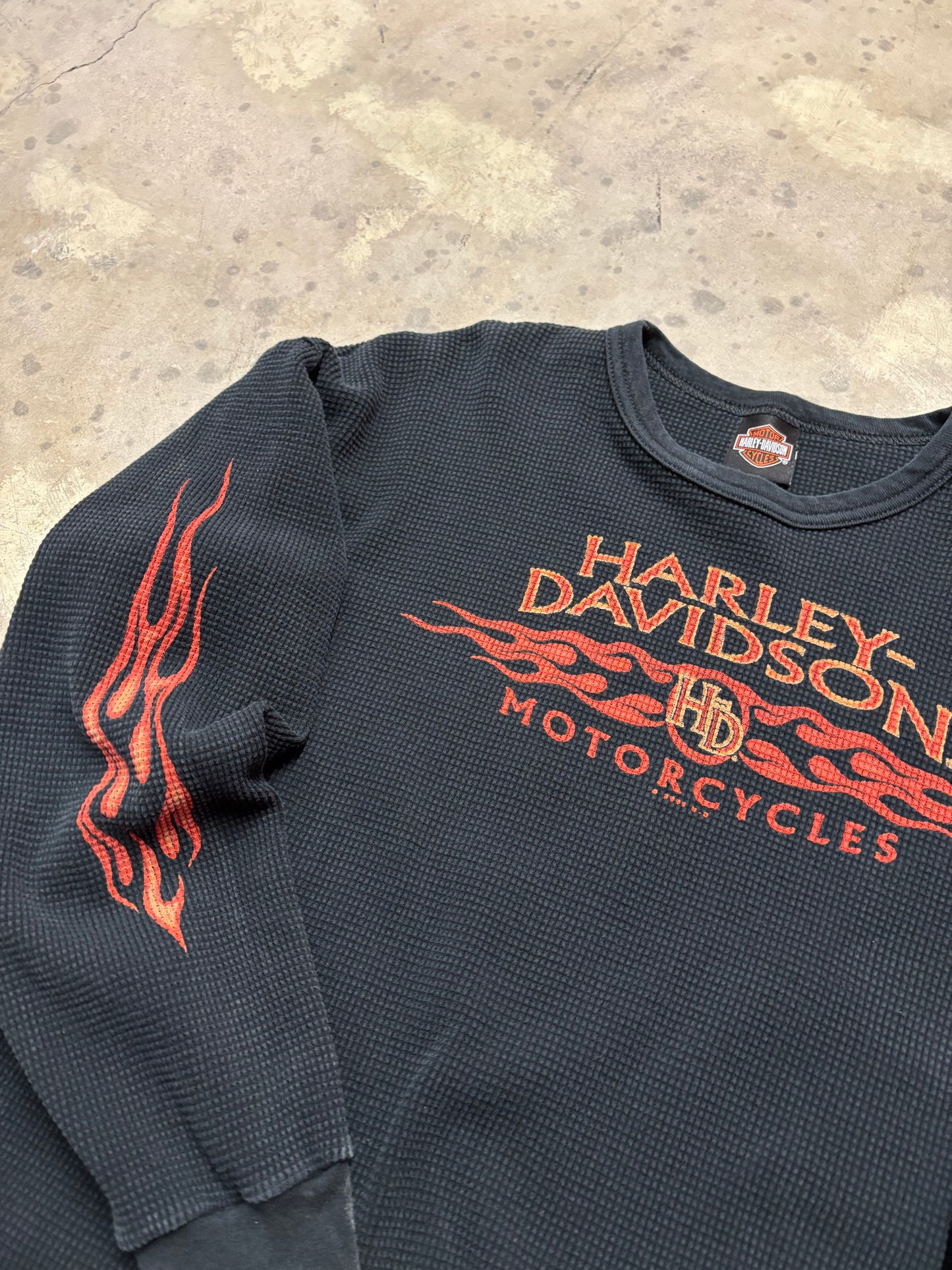 Harley Davidson red flame thermal size large
