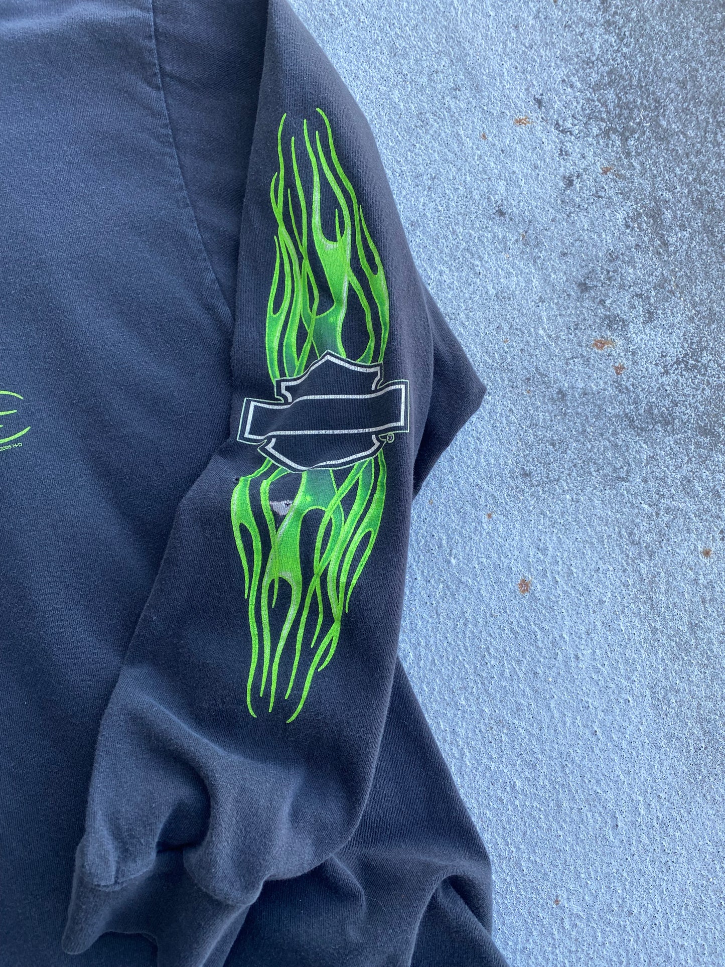 Harley Davidson Green Flame long sleeve size Extra large shirt