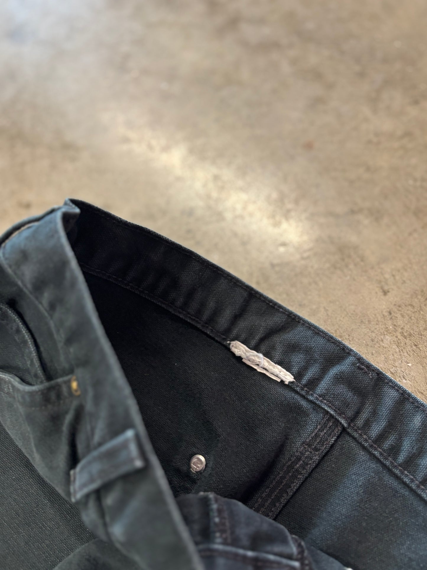 Black Carharrt double knees 30 by 32