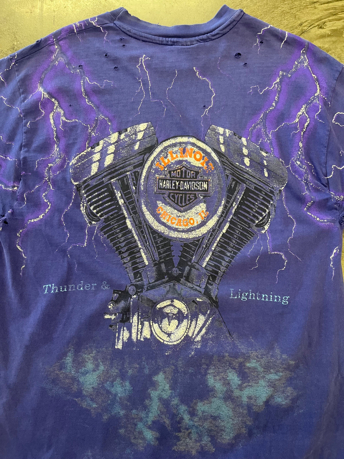 Vintage Harley Davidson Thrashed Purple Lightning shirt size large