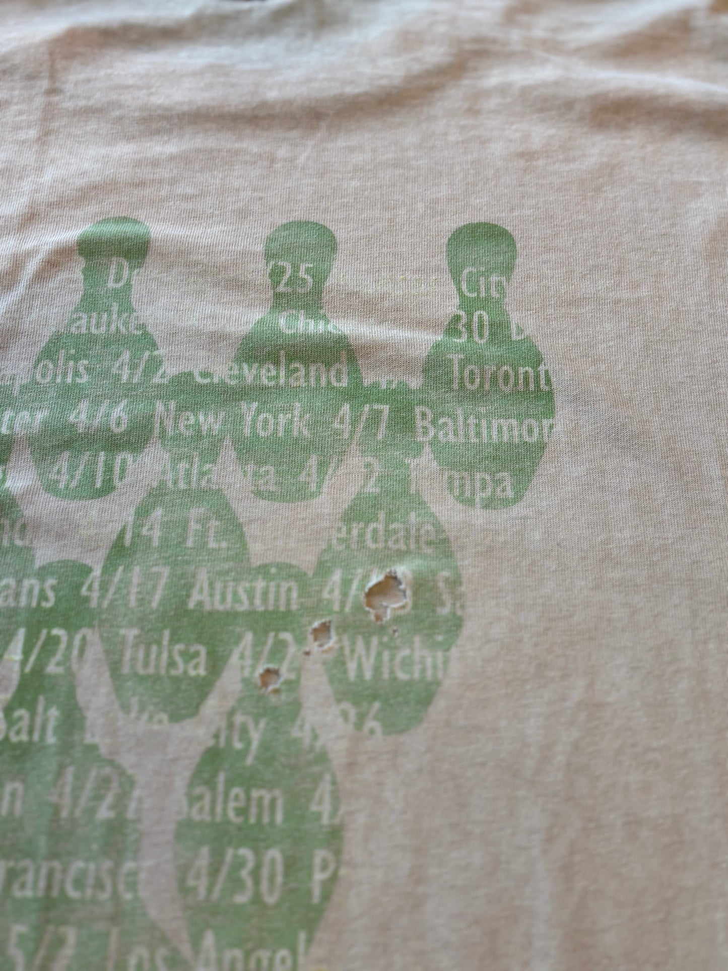 Vintage Foo Fighters bowling pins shirt size XL