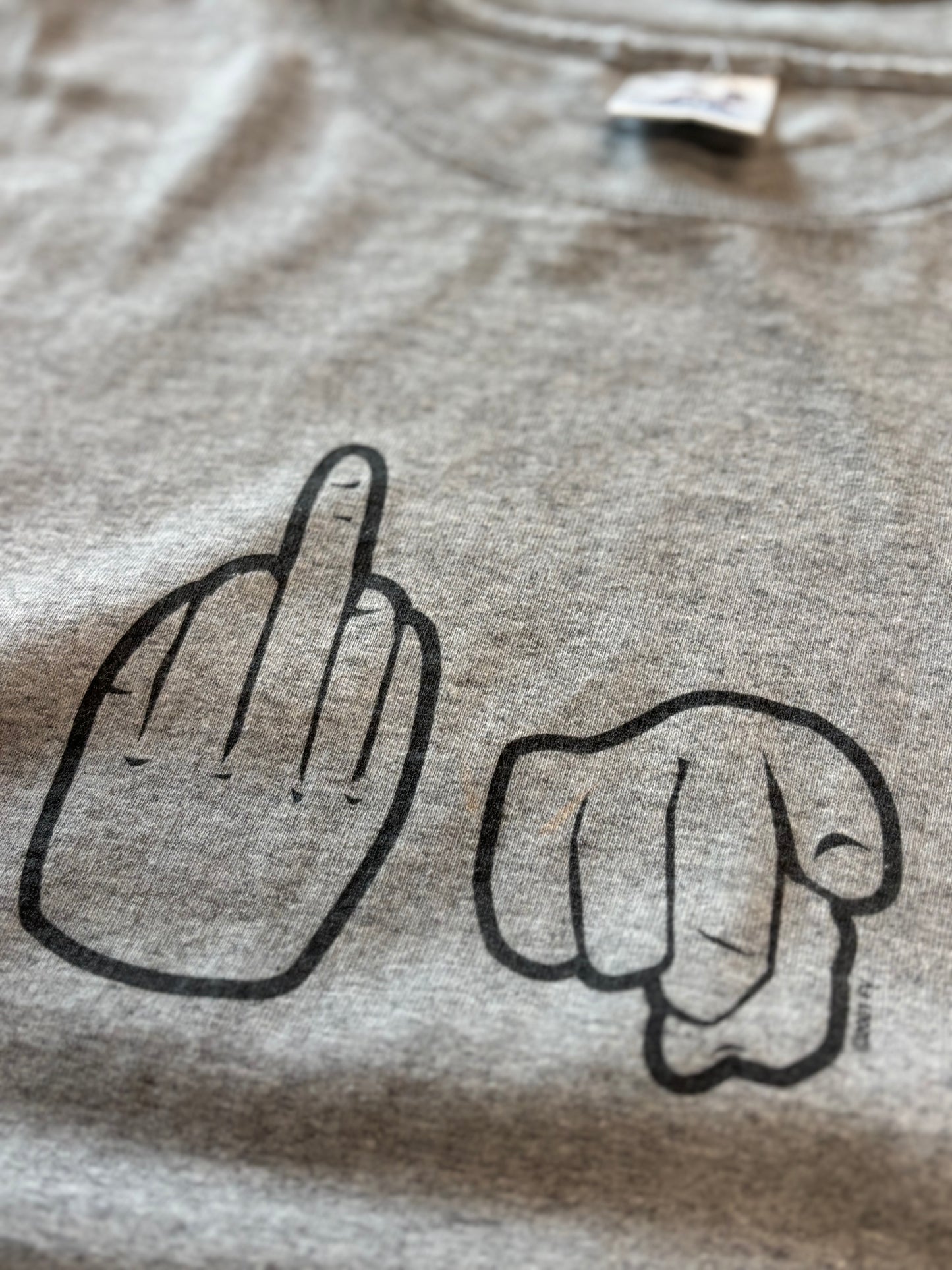 Vintage Fashion Victim Middle Finger shirt size xxl