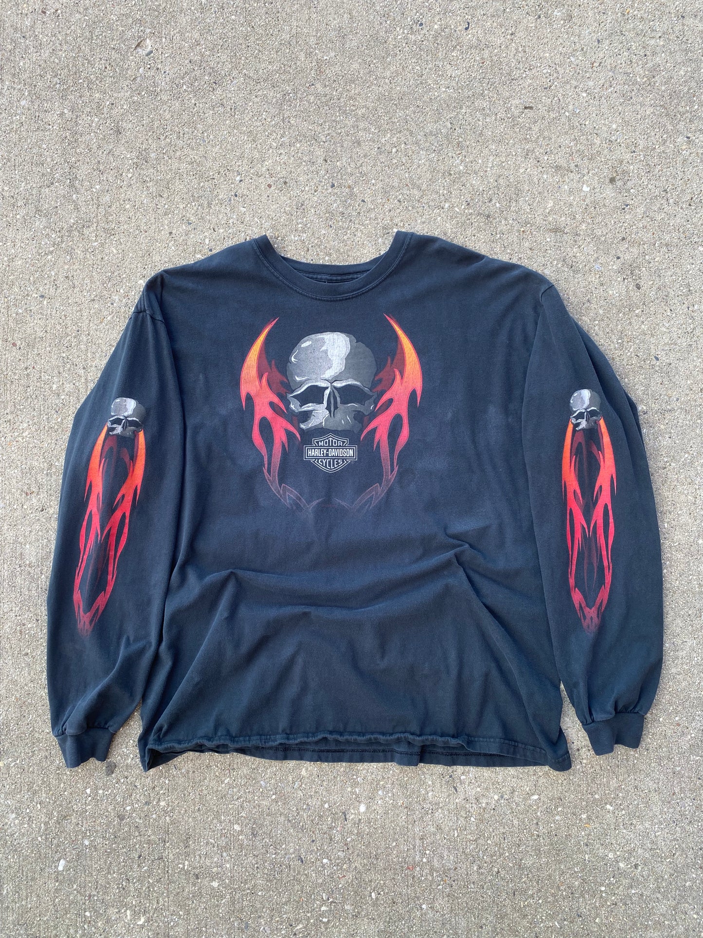 Harley Davidson Flaming skull long sleeve shirt size XXL