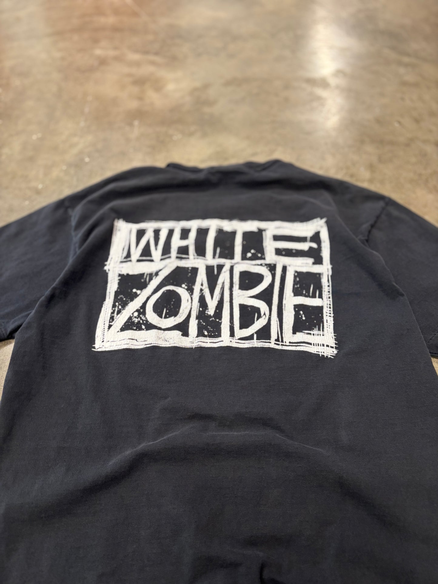 Vintage White Zombie shirt size extra large