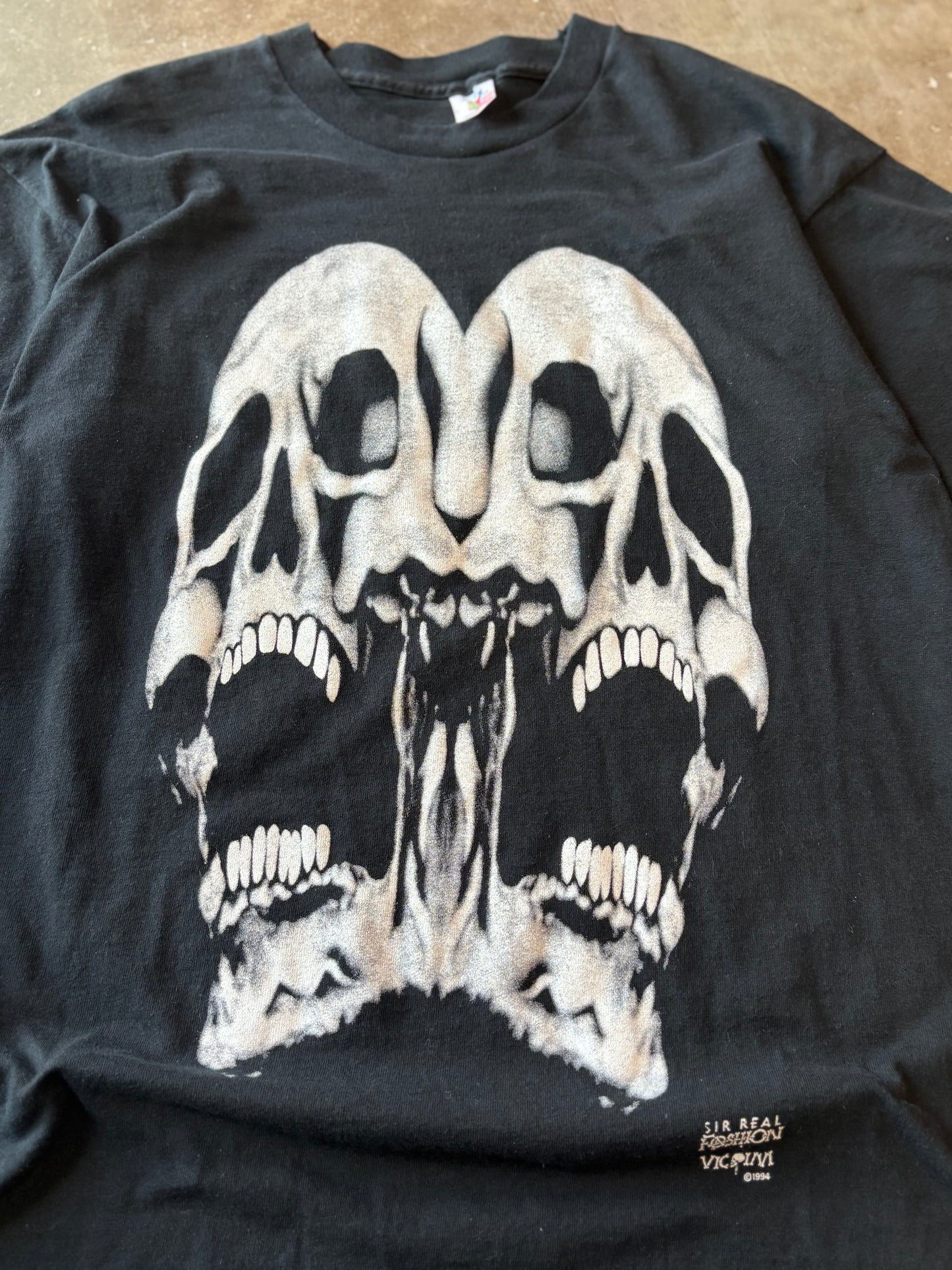 Vintage Fashion Victim skull shirt size large