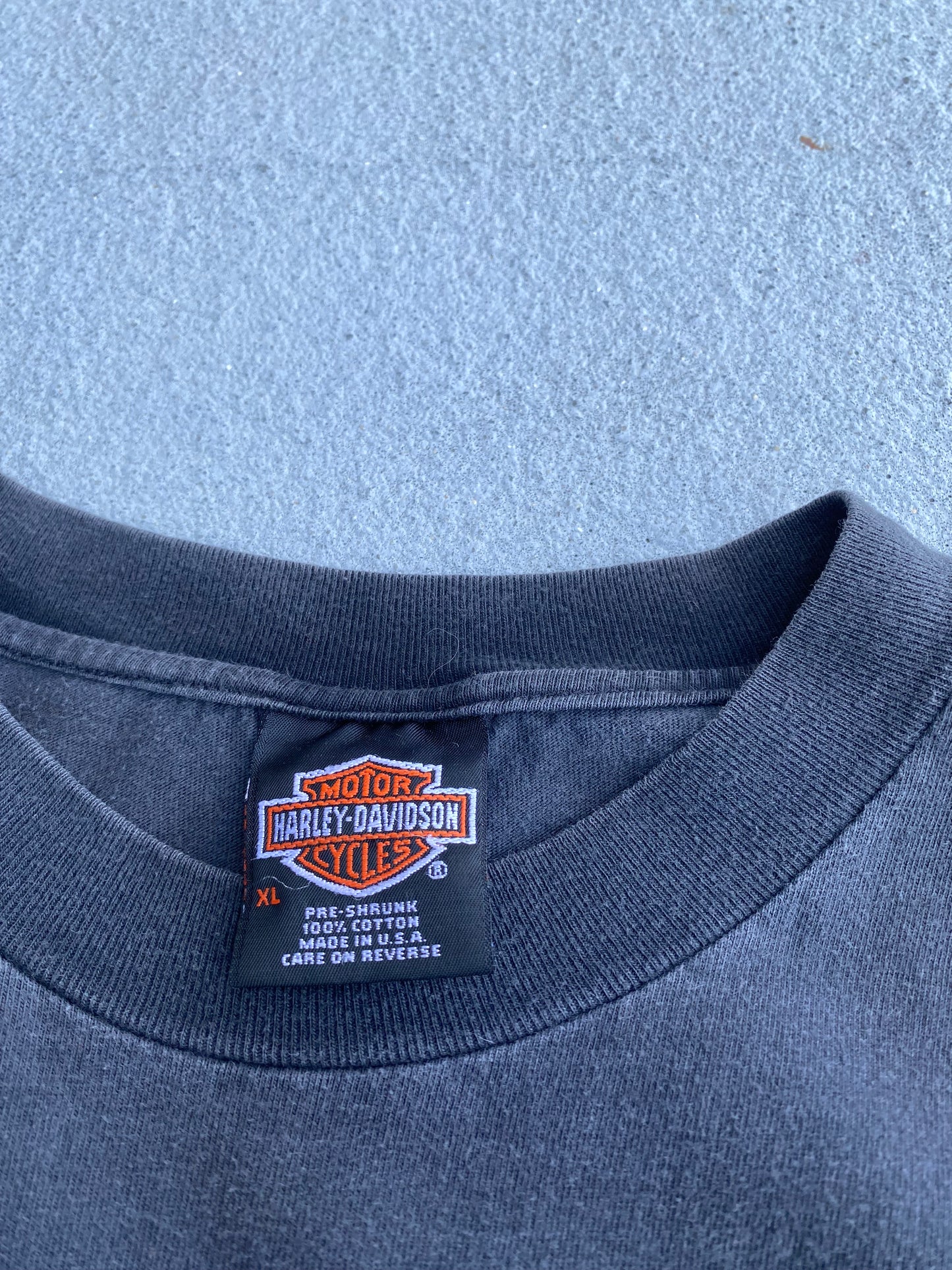 Vintage Harley big blue shield logo shirt Size XL
