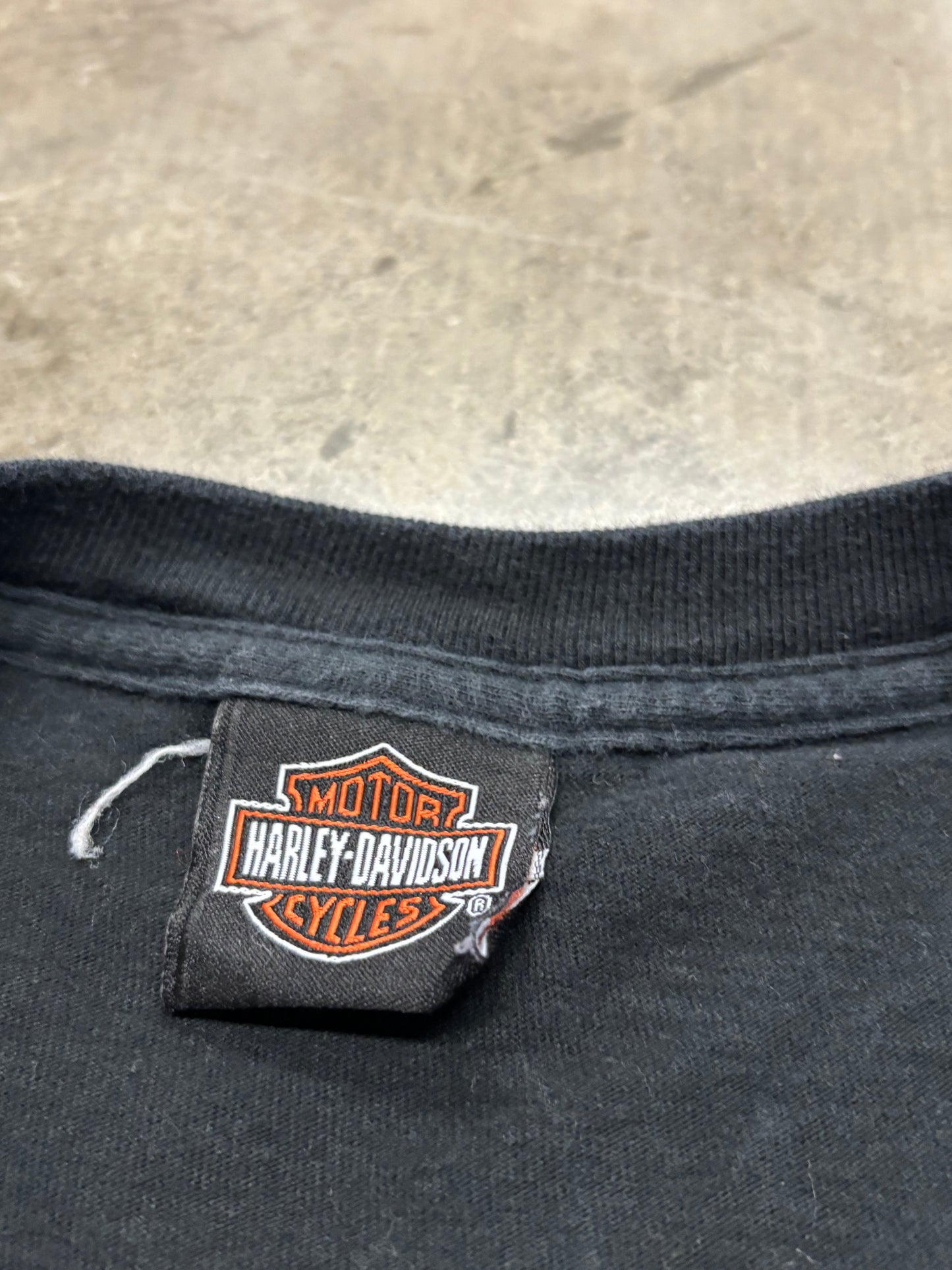 Vintage Harley Davidson barb wired long sleeve size xl