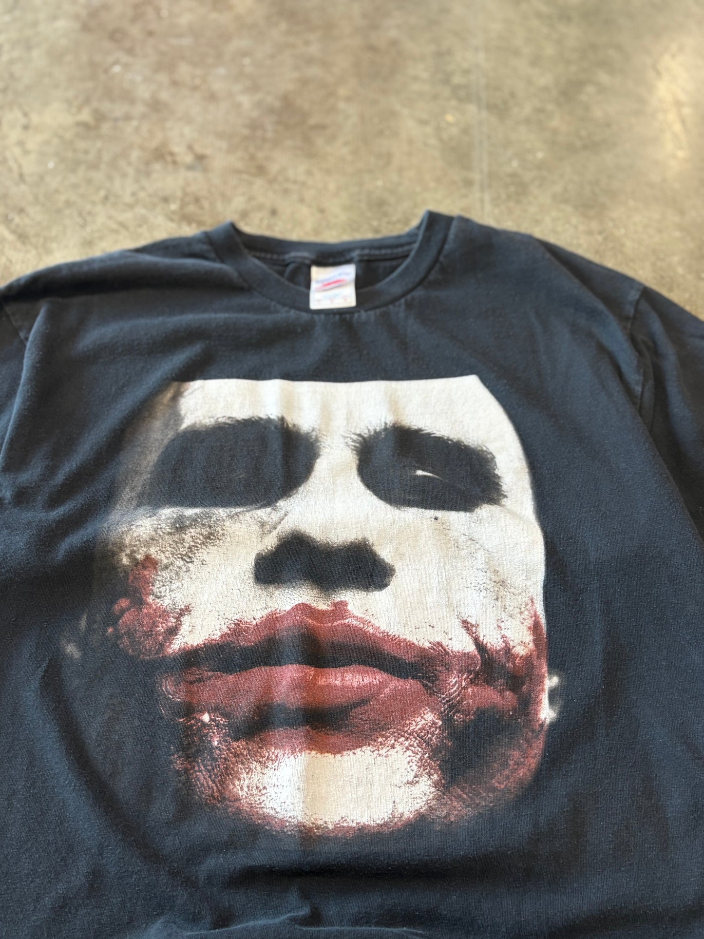 Dark Knight Joker shirt size large