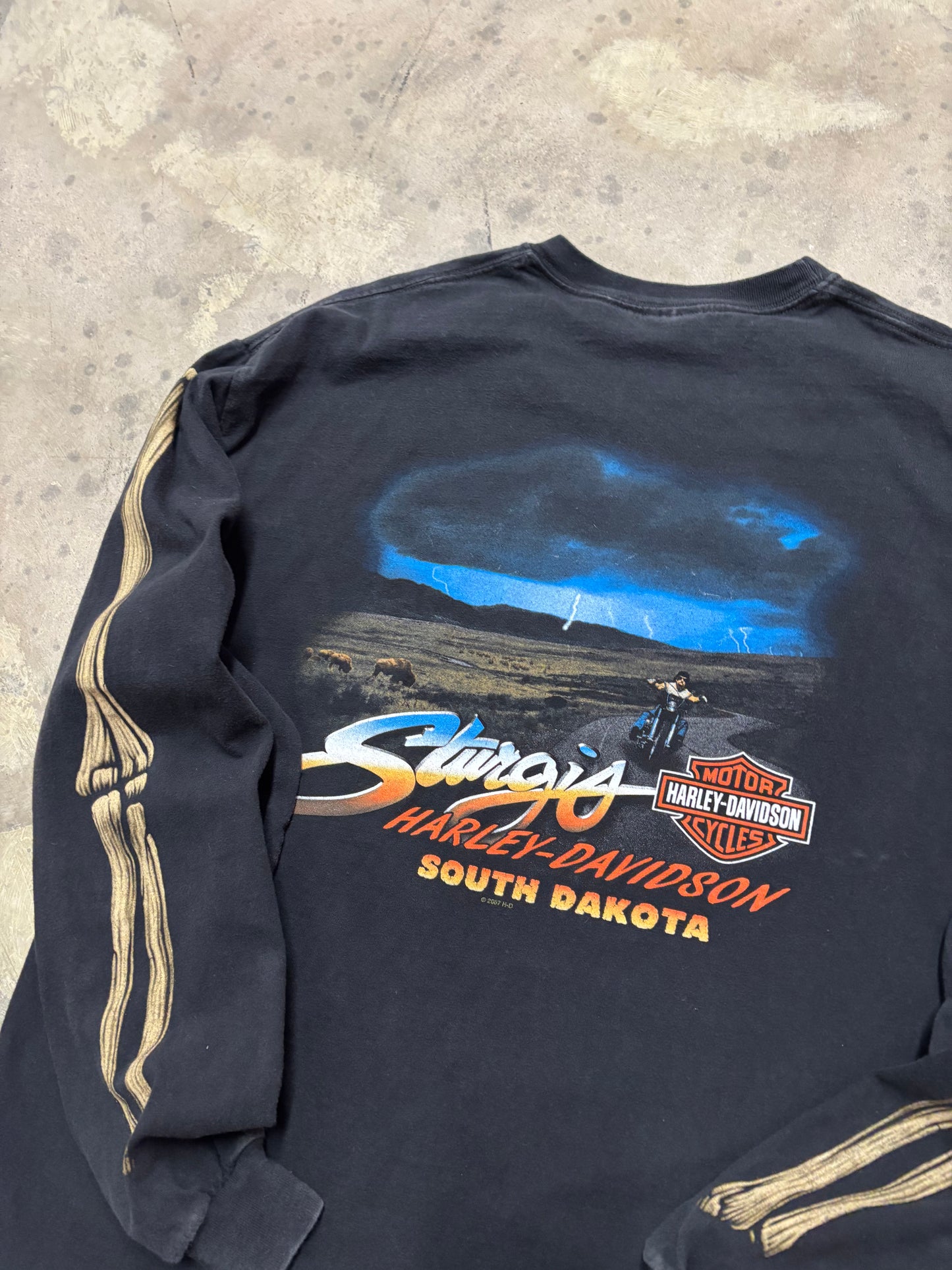Harley Davidson Bone long sleeve size extra large