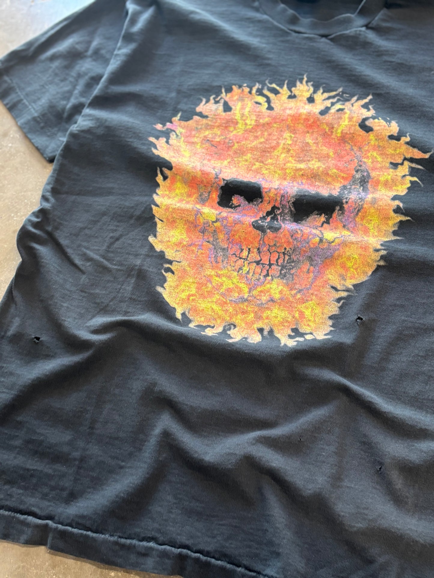 Vintage Flaming skull shirt size xl
