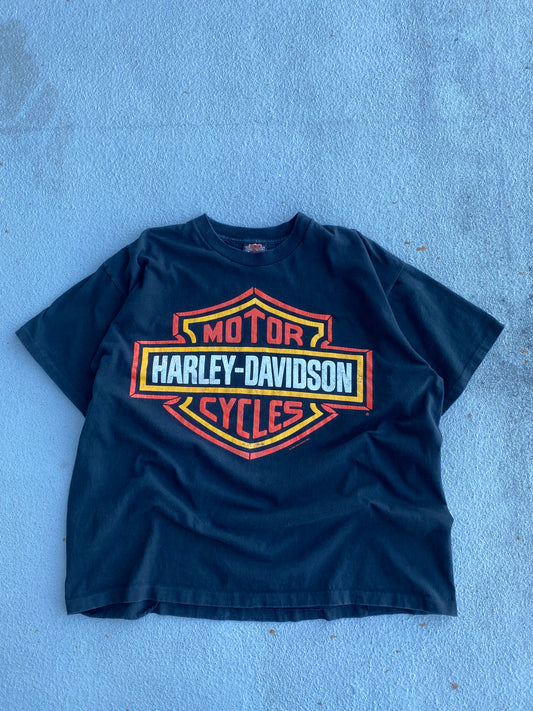 Vintage Harley Davidson Classic shield logo size extra large shirt