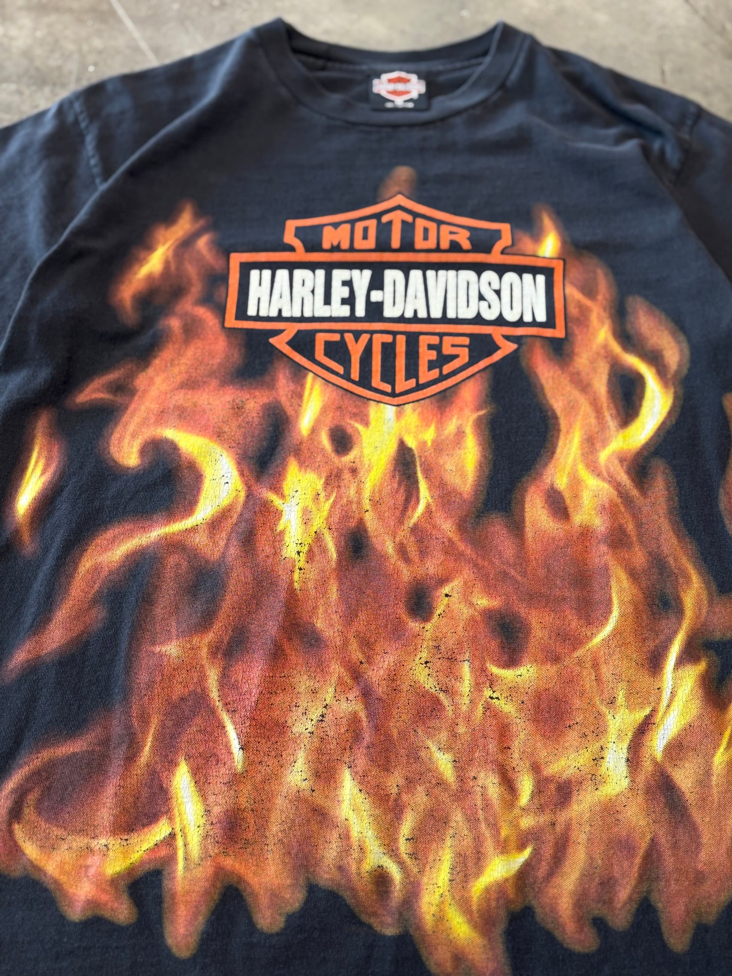 Vintage Harley Davidson rising flame shirt size medium