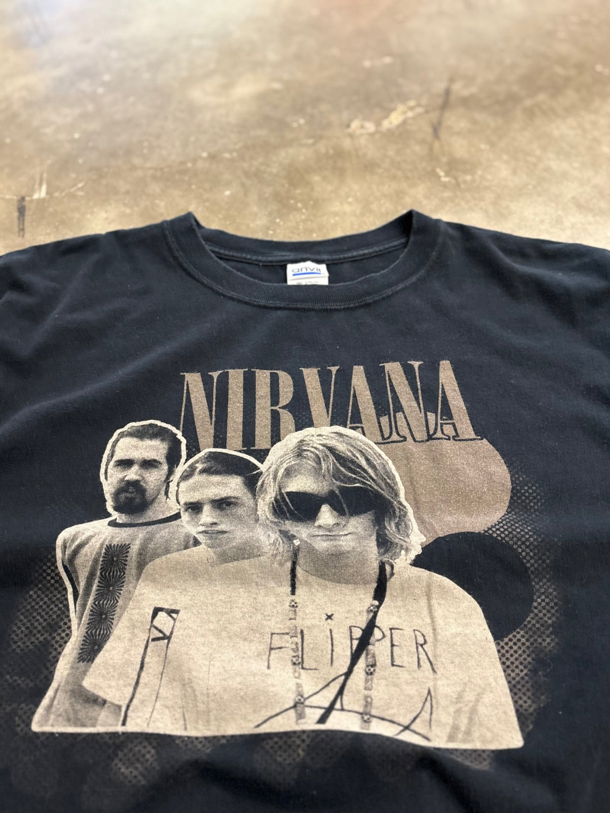 2007 Nirvana group photo shirt size xxl