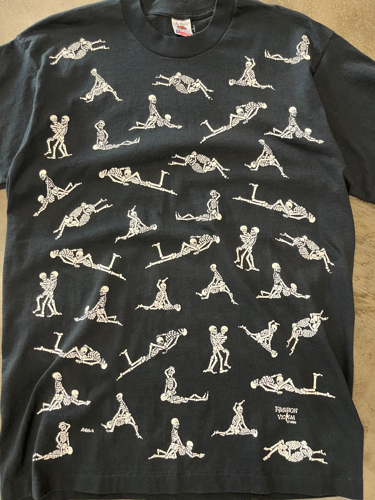 Vintage Fashion Victim shirt size large