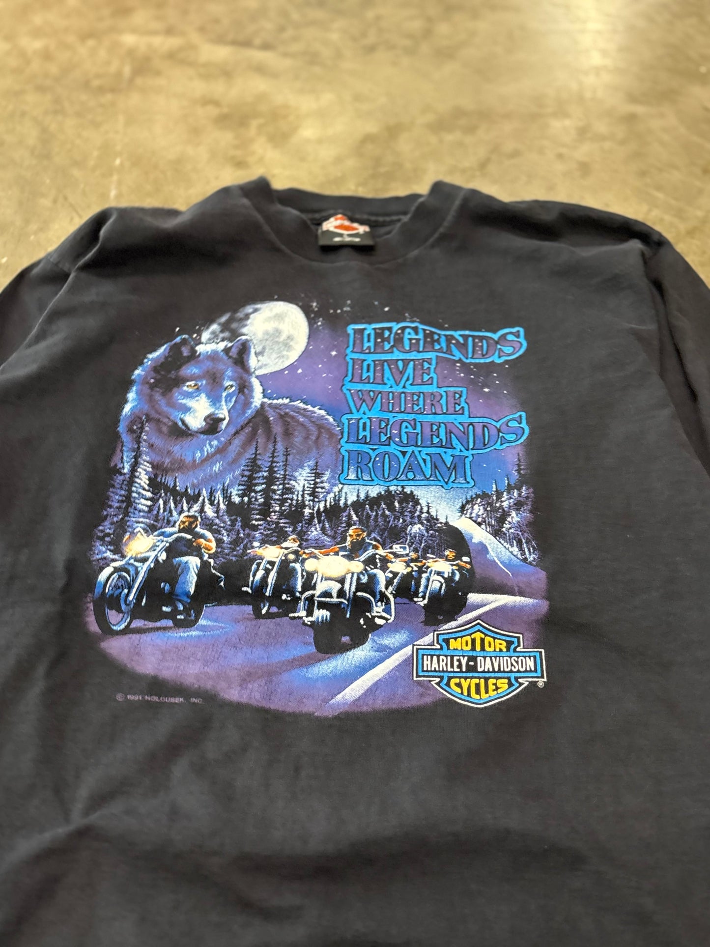 Vintage Harley Davidson wolf shirt size large