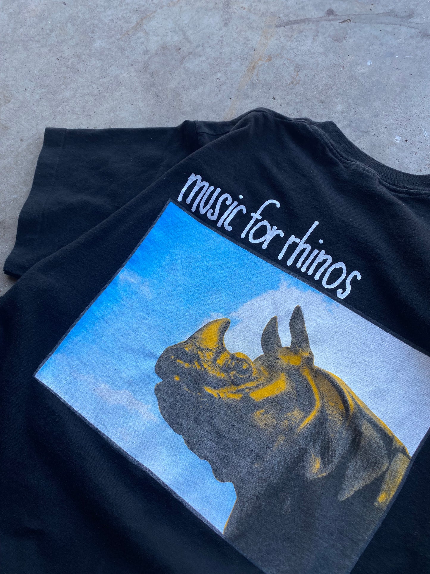 Vintage Pearl Jam Rhino shirt size extra large