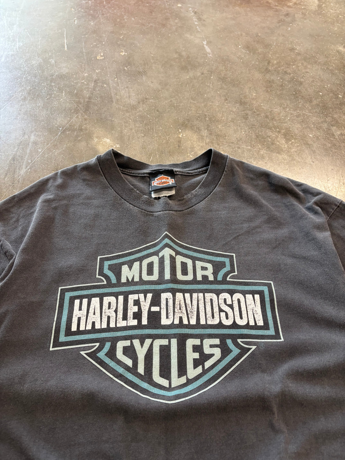 Vintage faded Harley Davidson blue shield shirt size extra large