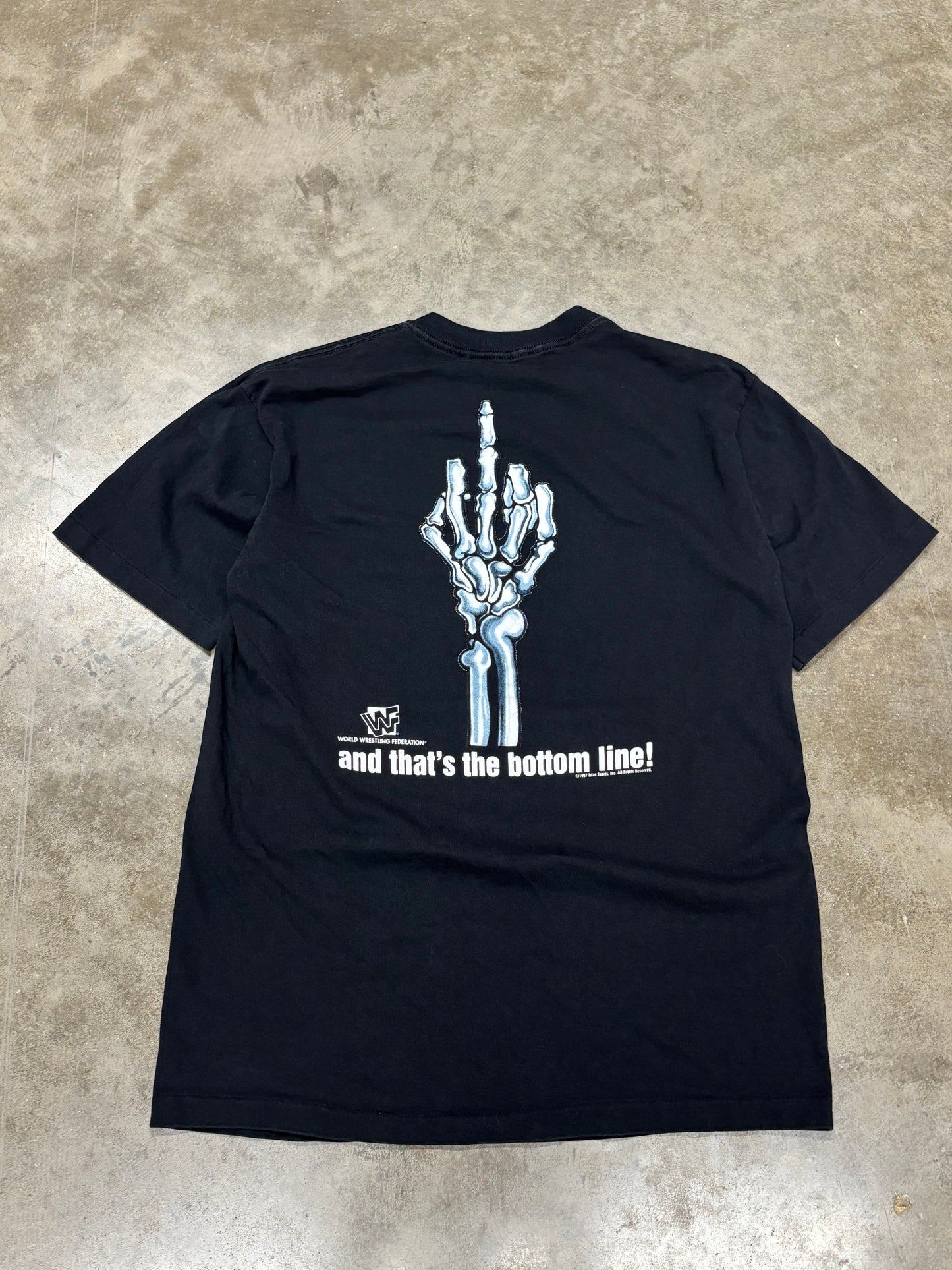 Vintage stone cold middle finger shirt size large