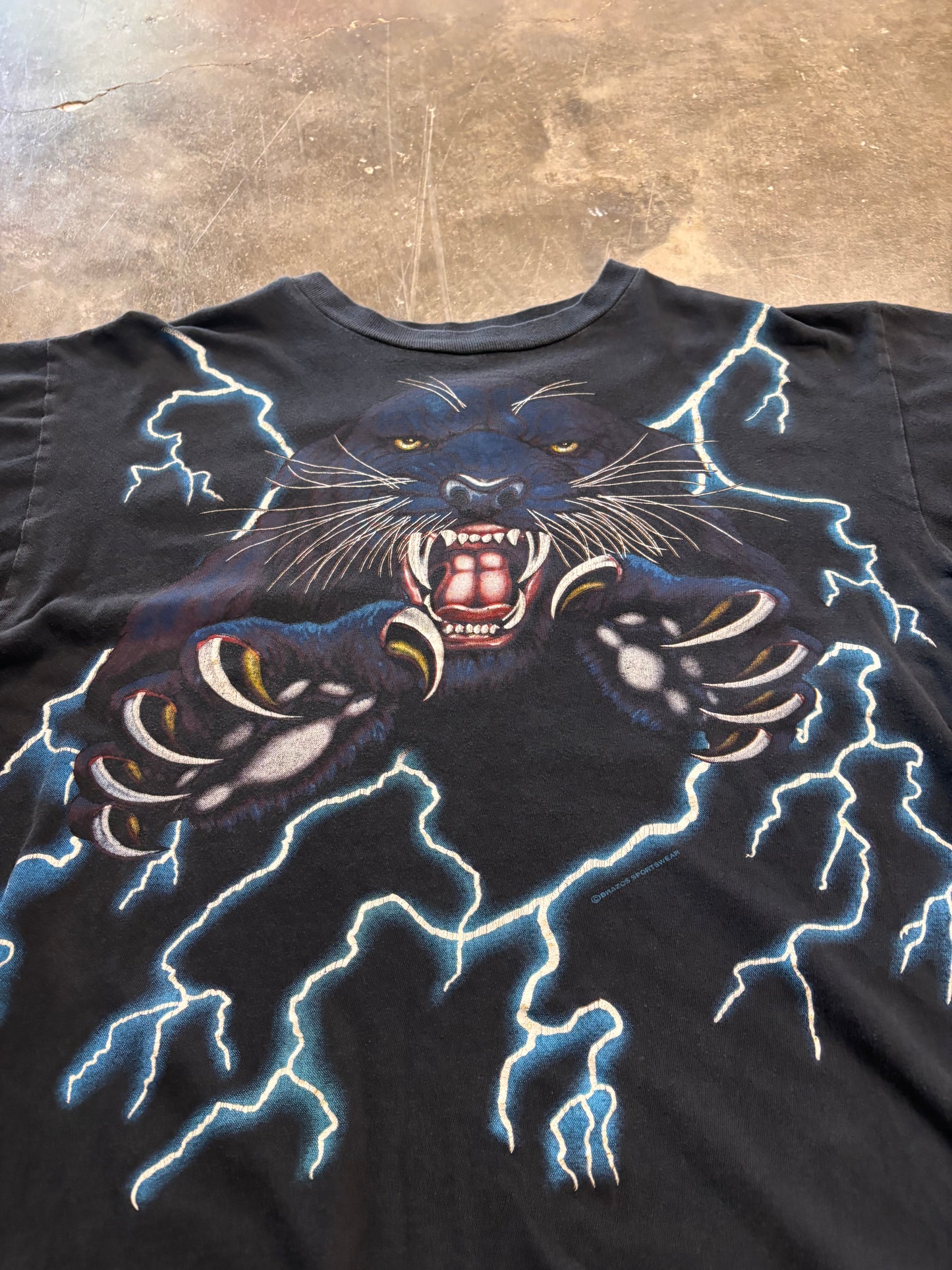 Vintage American Thunder Panther shirt size XL