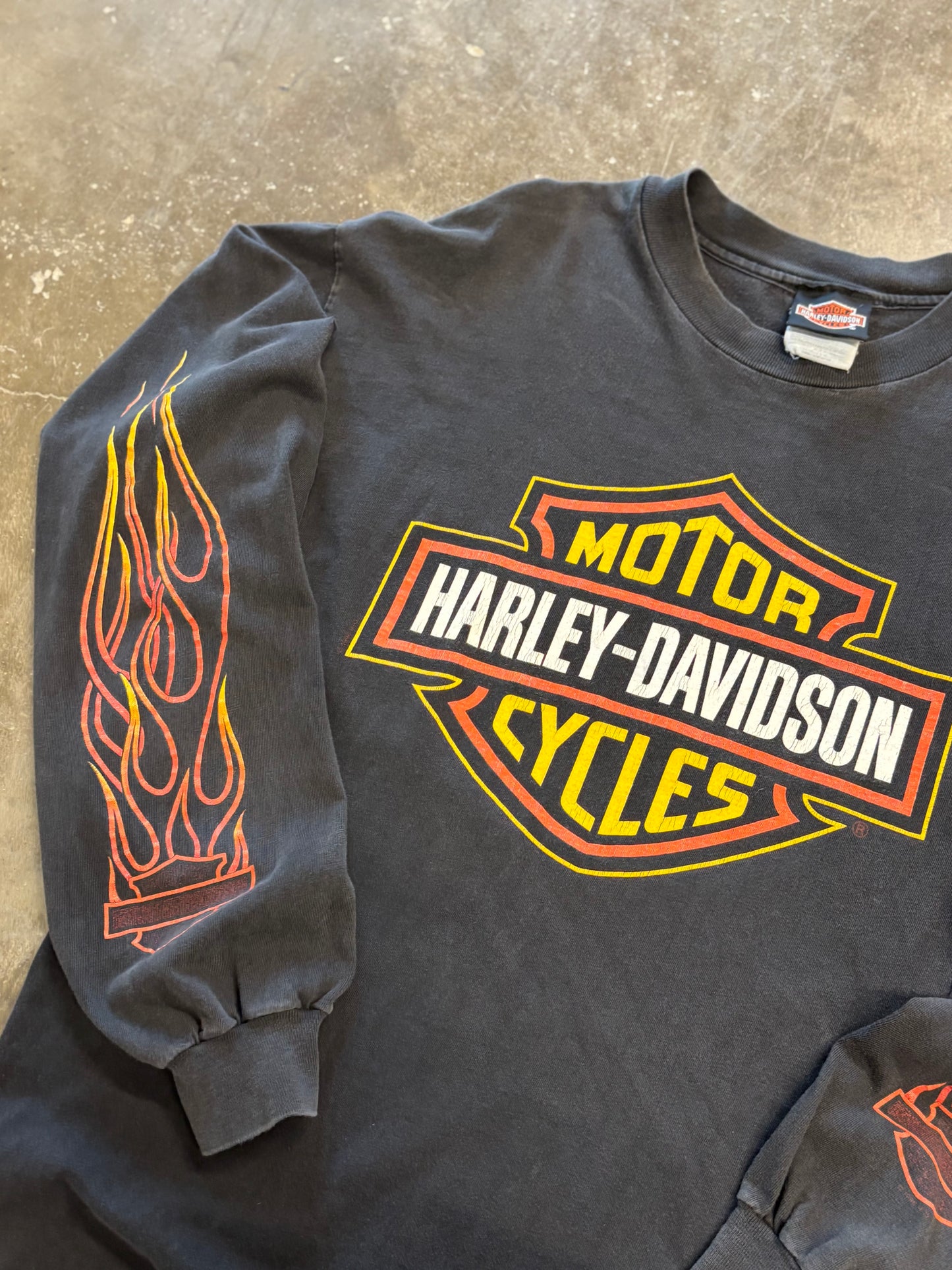 Vintage Harley Davidson String flame long sleeve size large