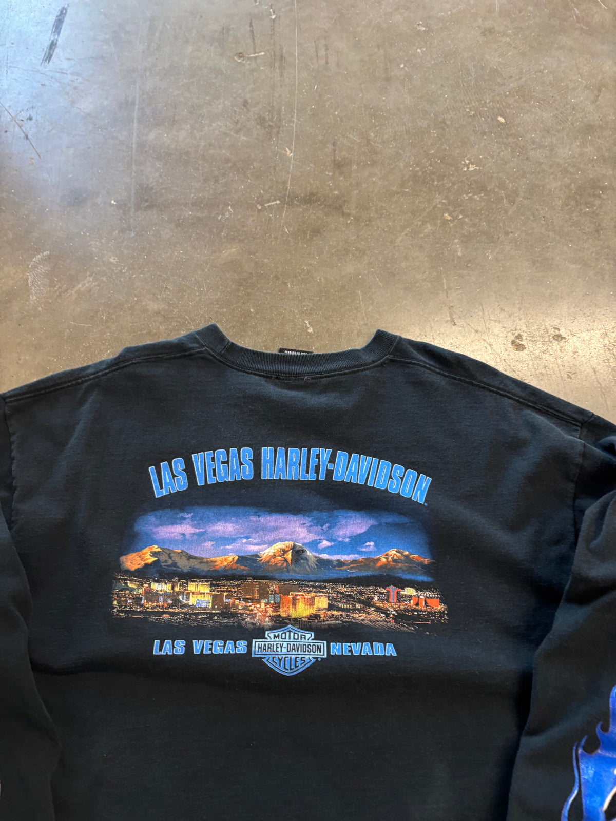 Vintage Harley Davidson blue flame long sleeve size xxl