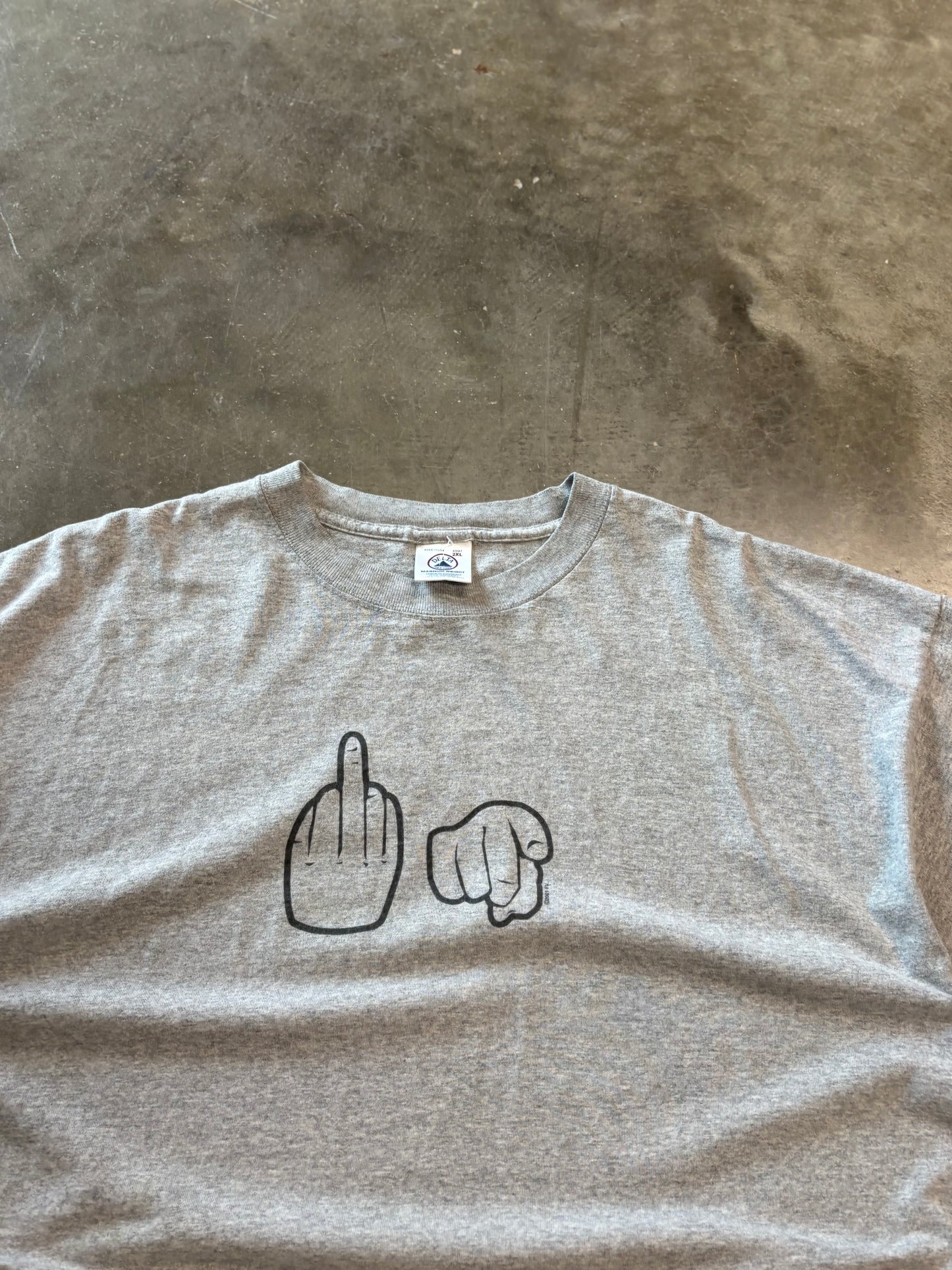 Vintage Fashion Victim Middle Finger shirt size xxl