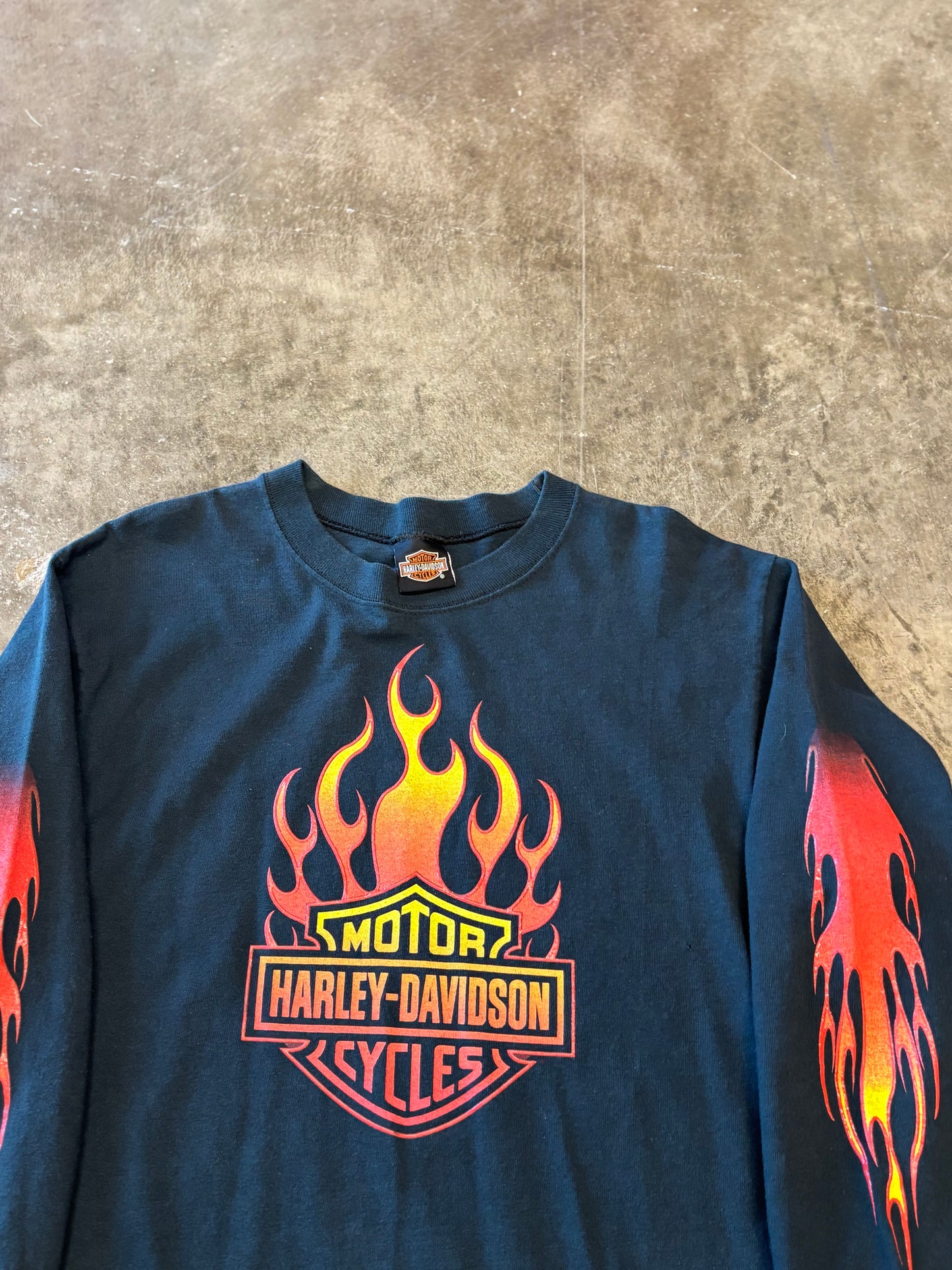 Vintage Harley Davidson Flame ball long sleeve size large