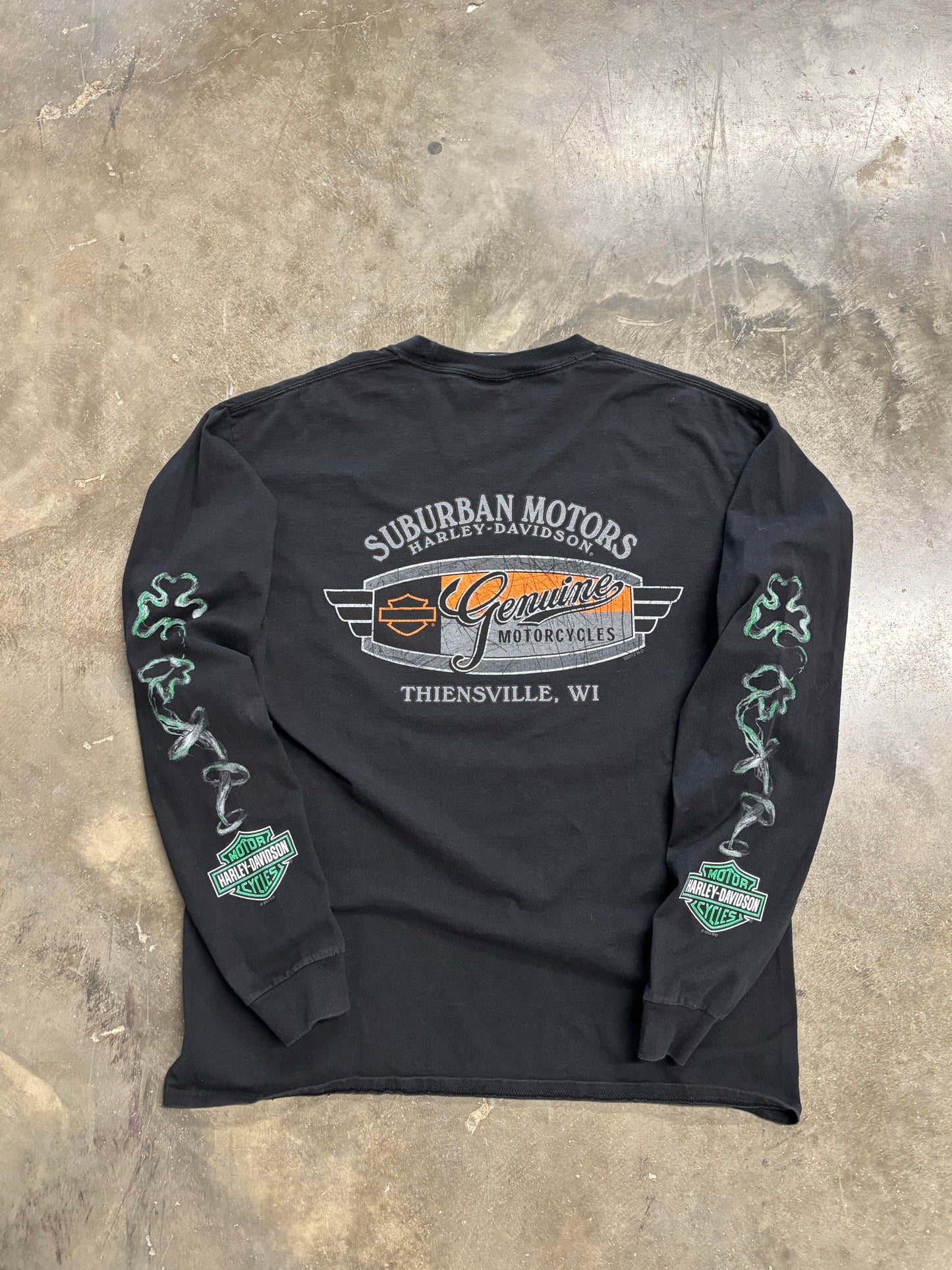 Harley Davidson leprechaun long sleeve Size large