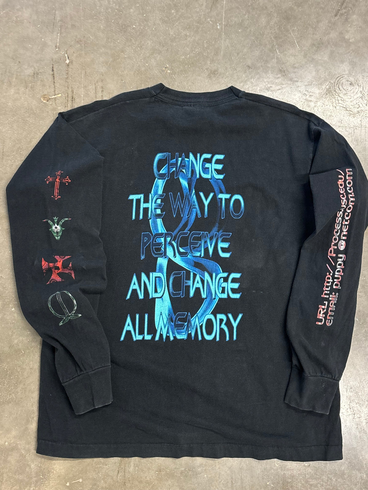 Vintage Skinny Puppy long sleeve size xl