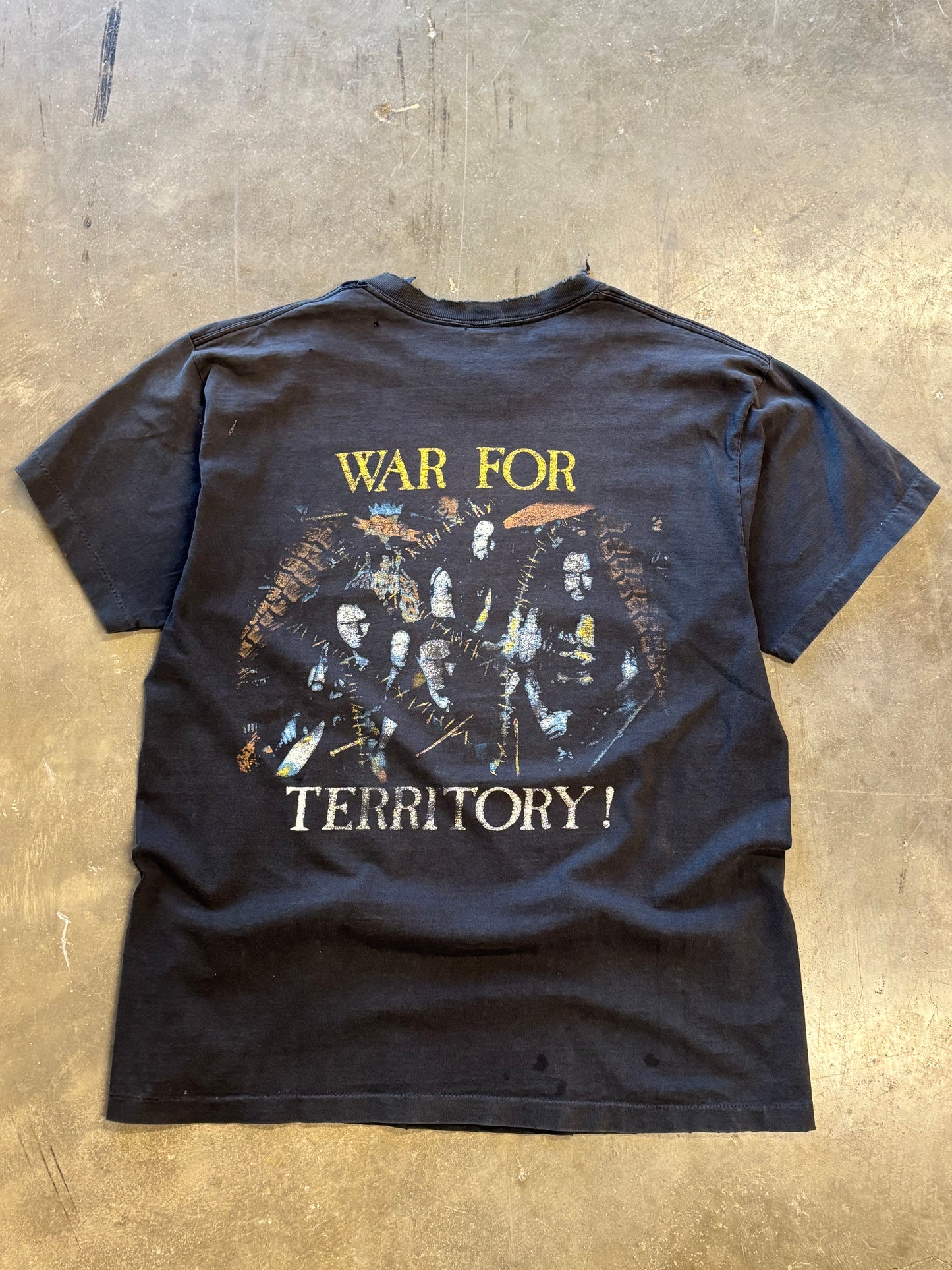Vintage Sepultura thrashed and faded shirt size xl