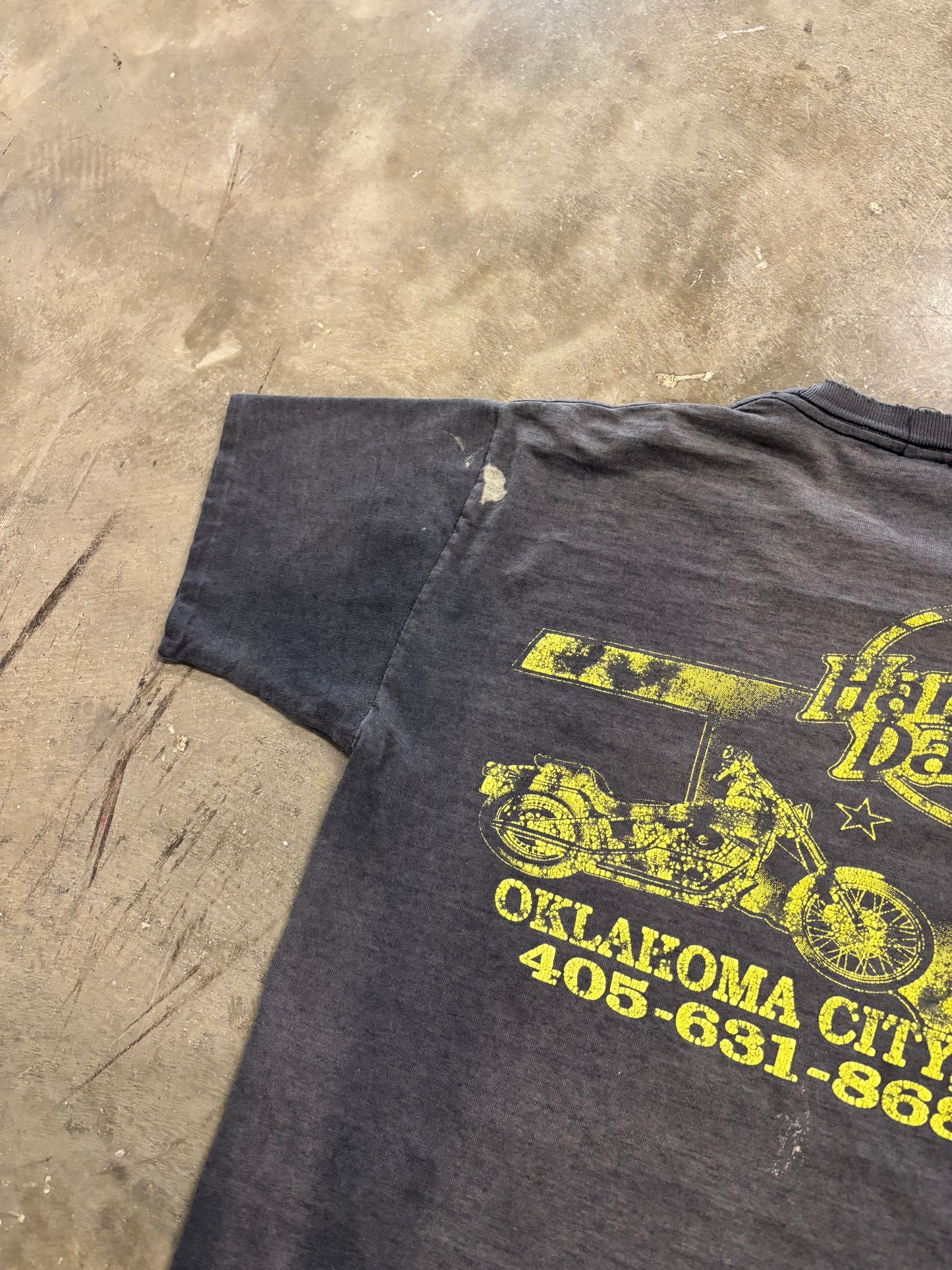 Vintage Harley Spellout Fader shirt size medium