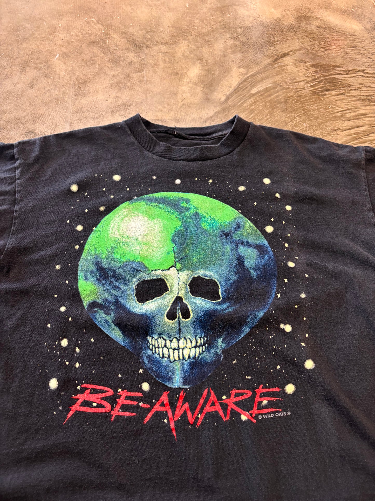 Vintage Wild Oats Be-Aware skull earth shirt size large