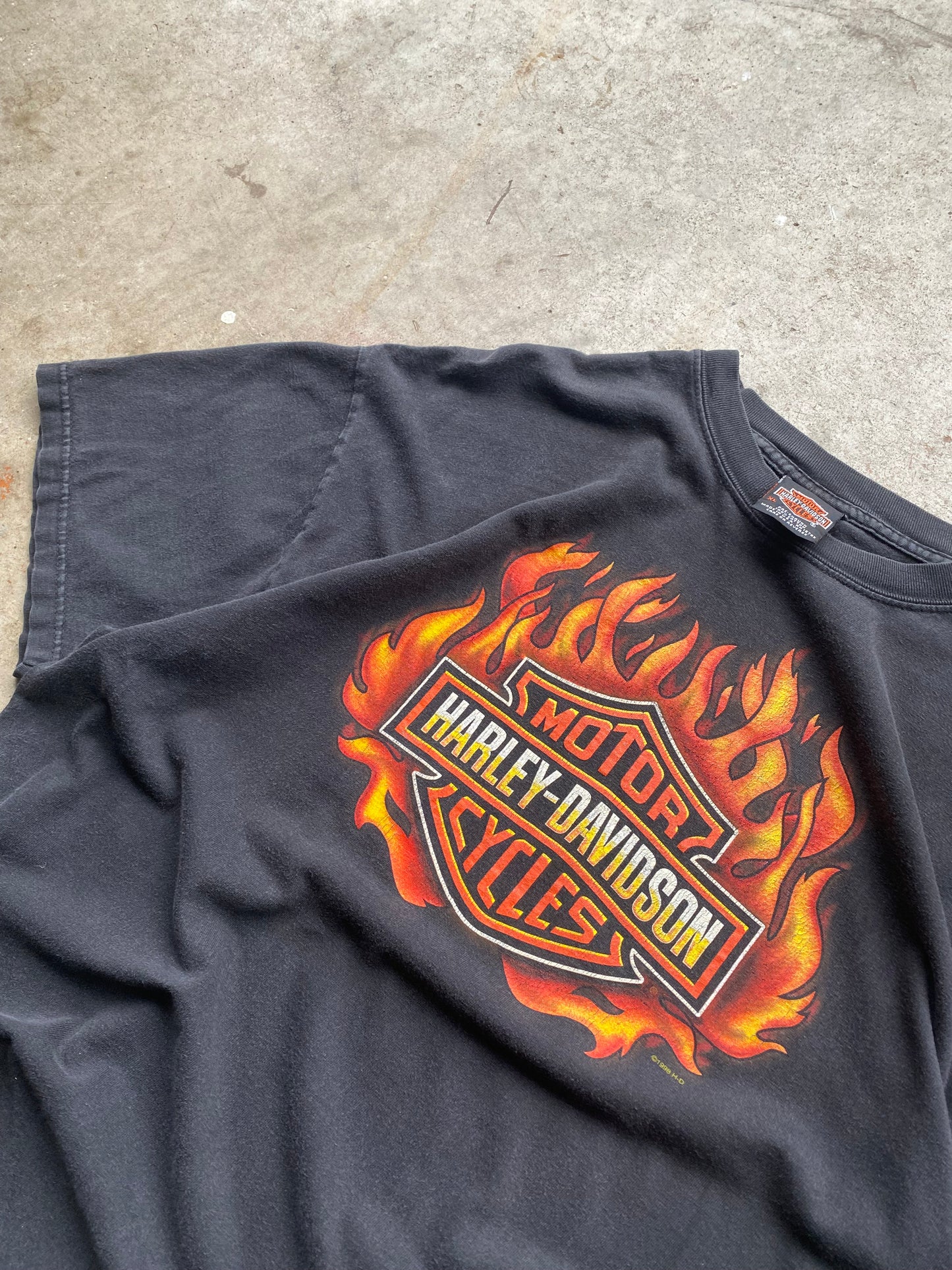 Vintage Harley Davidson flame ball shirt size extra large