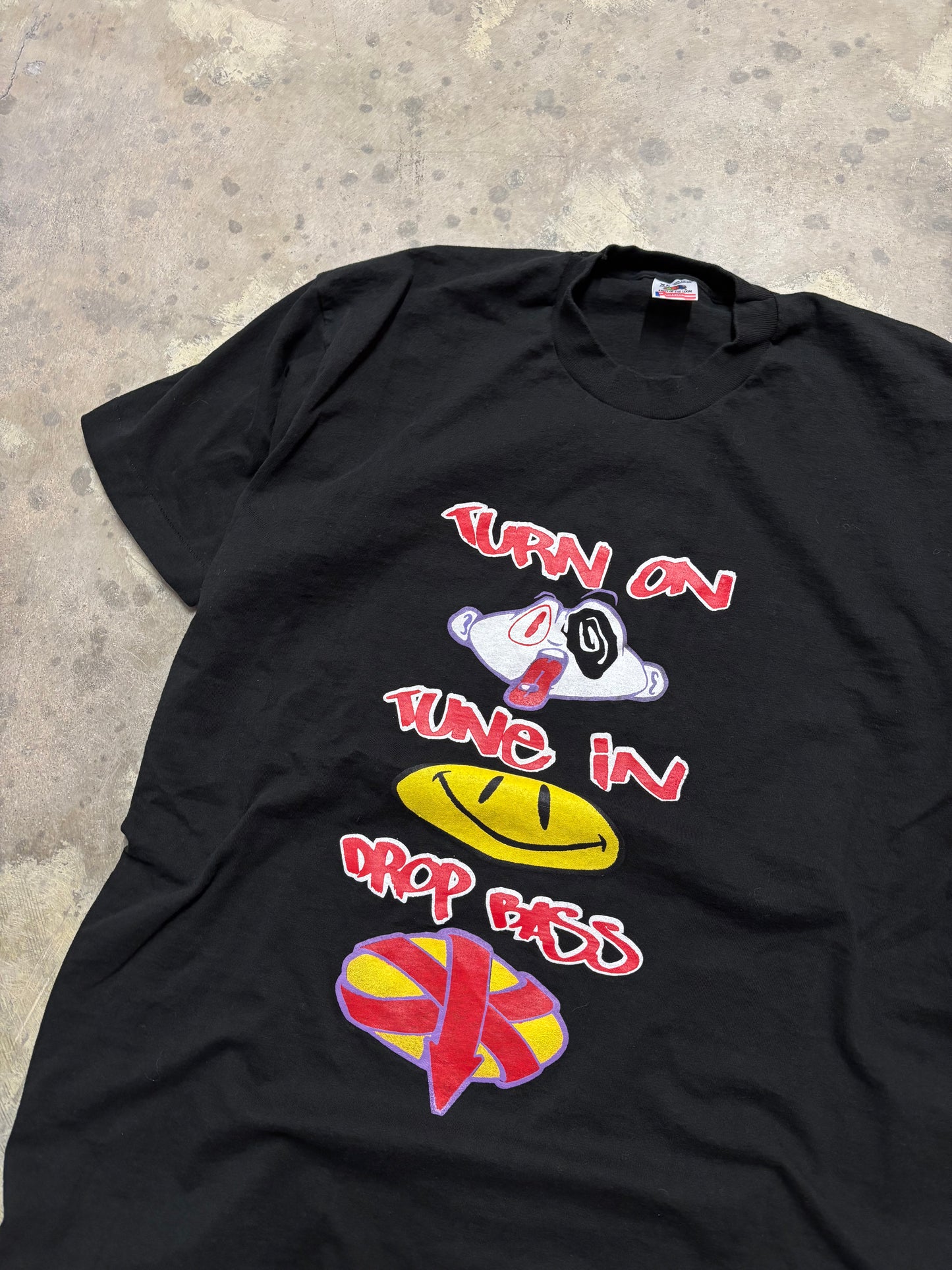 Vintage EDM bass shirt size XL