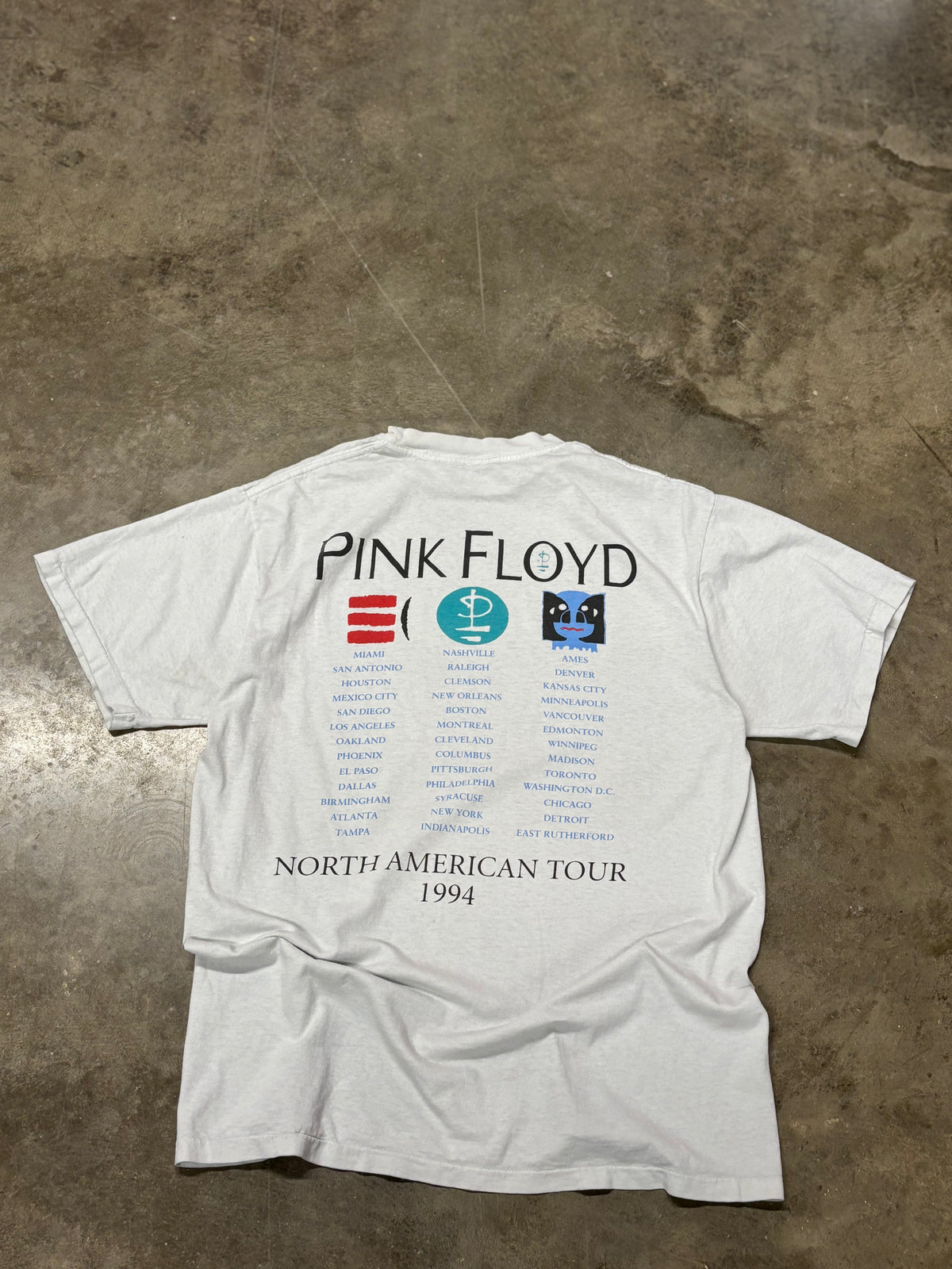 Vintage Pink Floyd division bell shirt size large