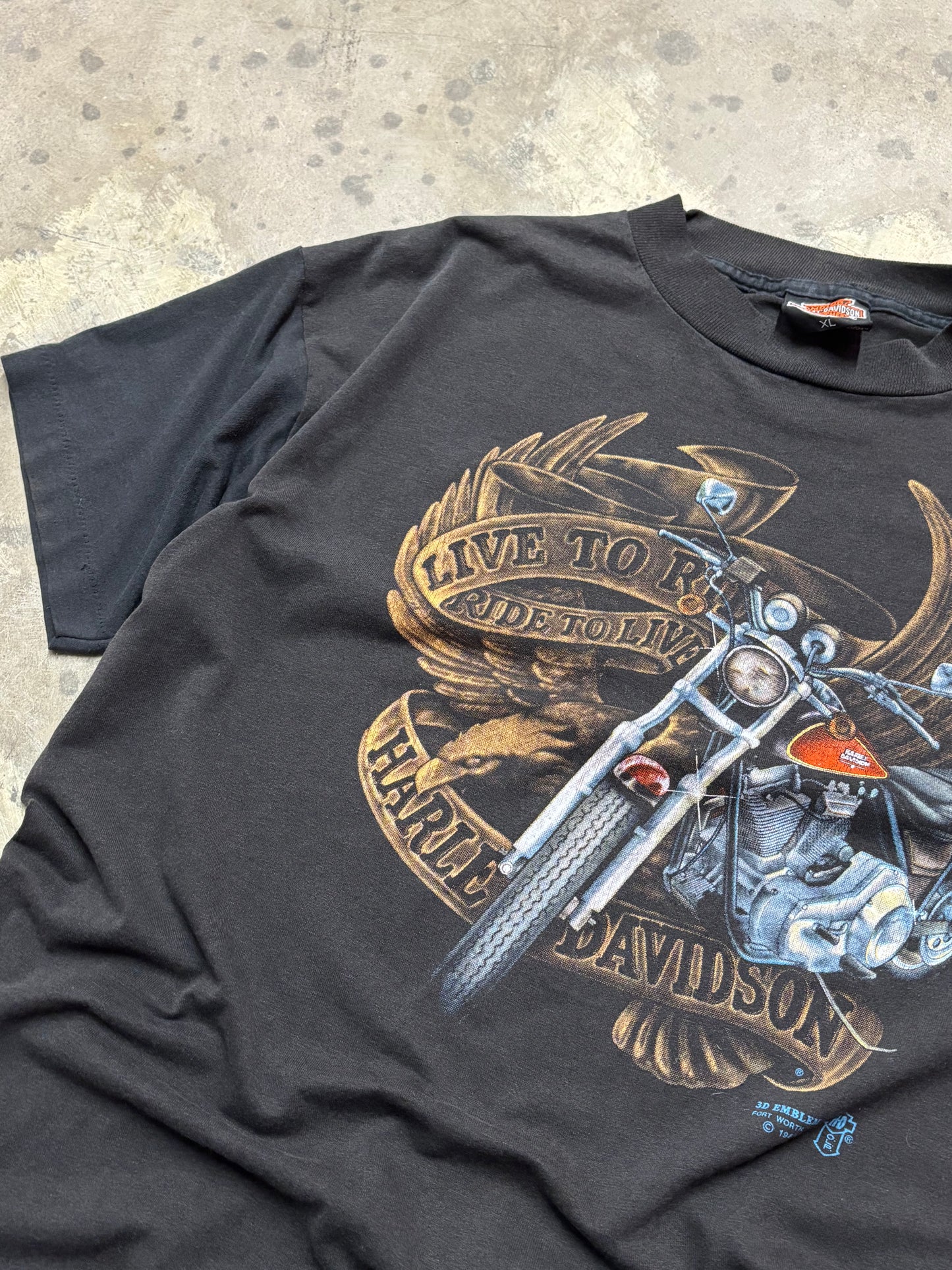 Vintage Harley Davidson 3D Emblem shirt size XL