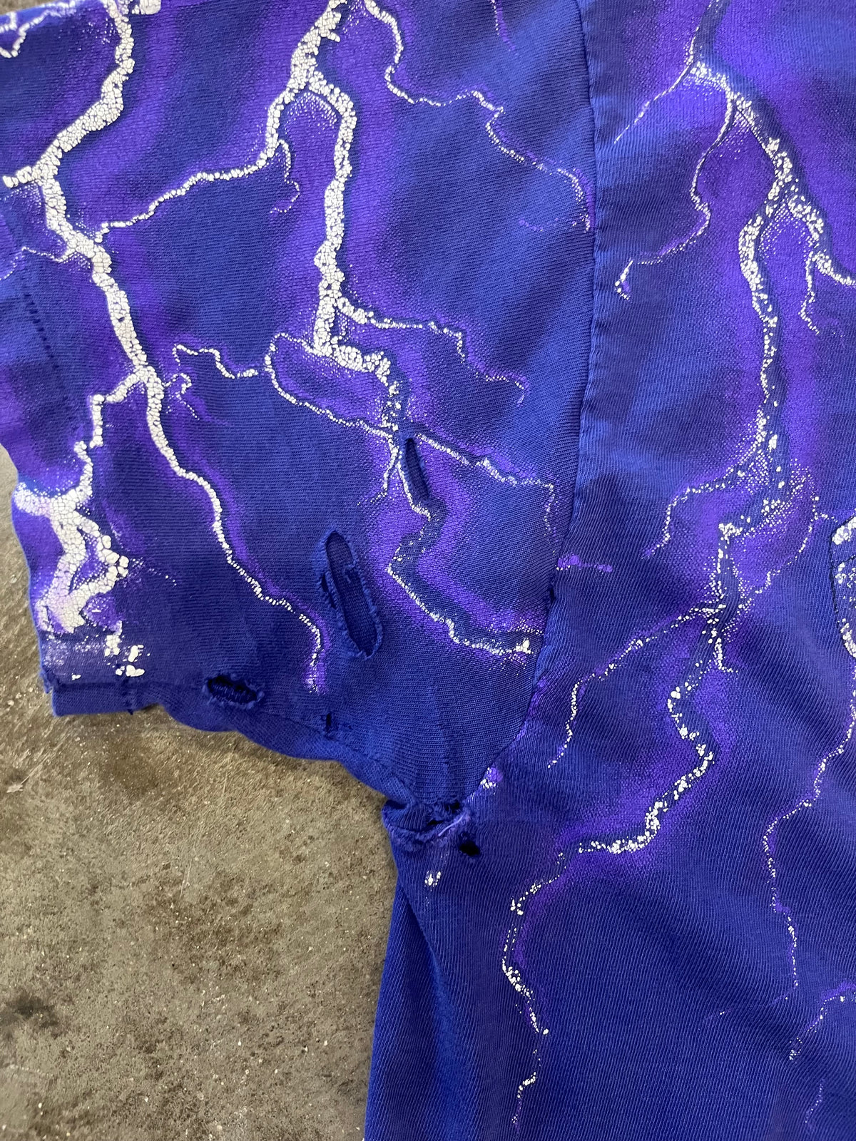 Vintage Harley Davidson Thrashed Purple Lightning shirt size large