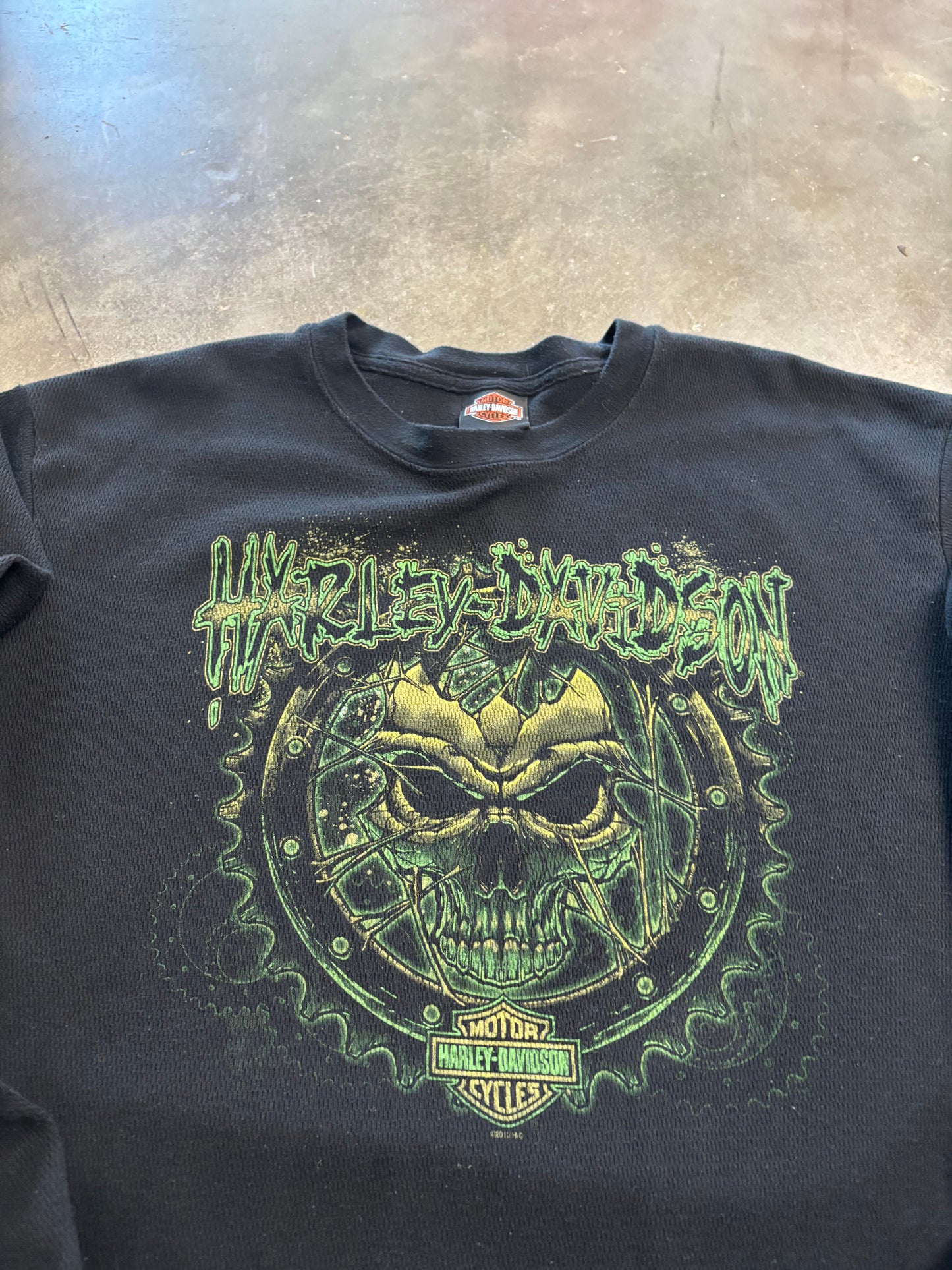 Harley Davidson Skull thermal shirt  size XL
