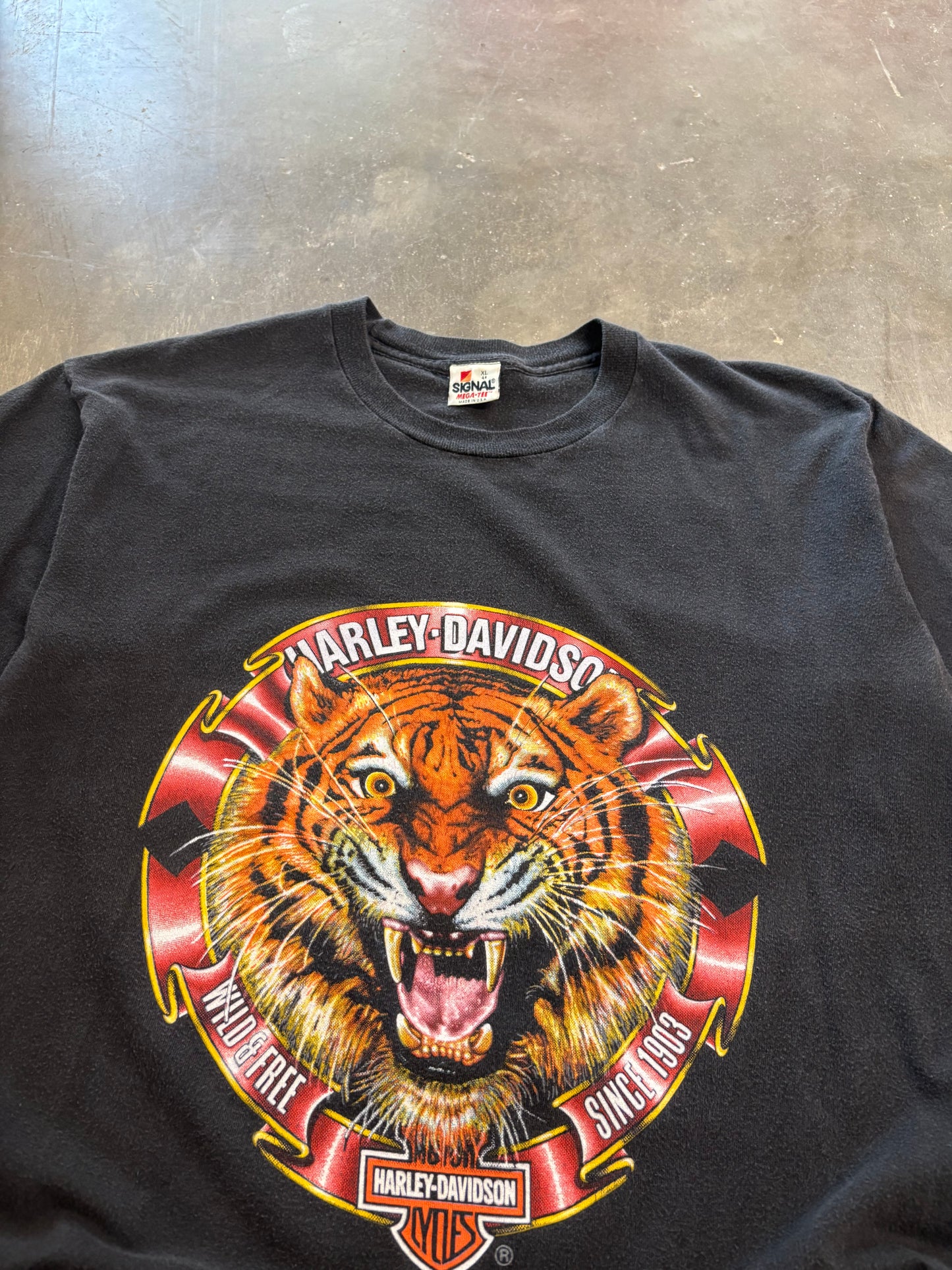 Vintage 80’s Harley Davidson Tiger shirt size XL