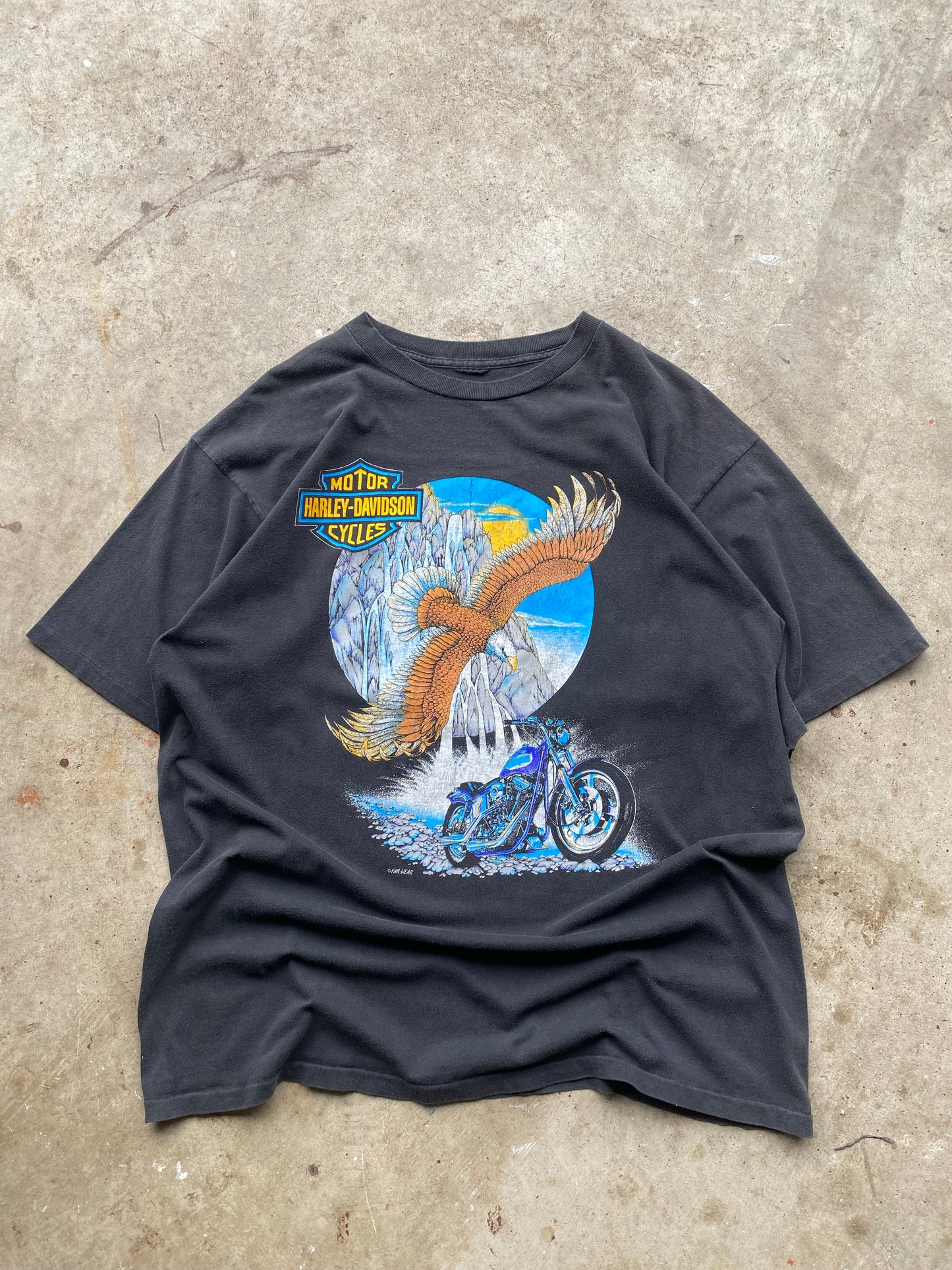 Vintage Soaring Eagle over a waterfall dawg this shirt wtf crazy size XL