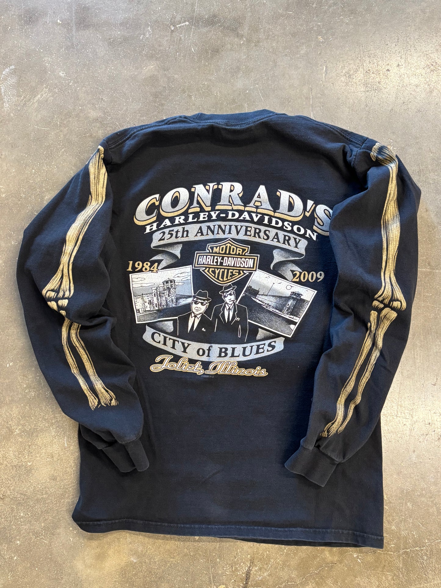 Harley Davidson Skeleton long sleeve size medium