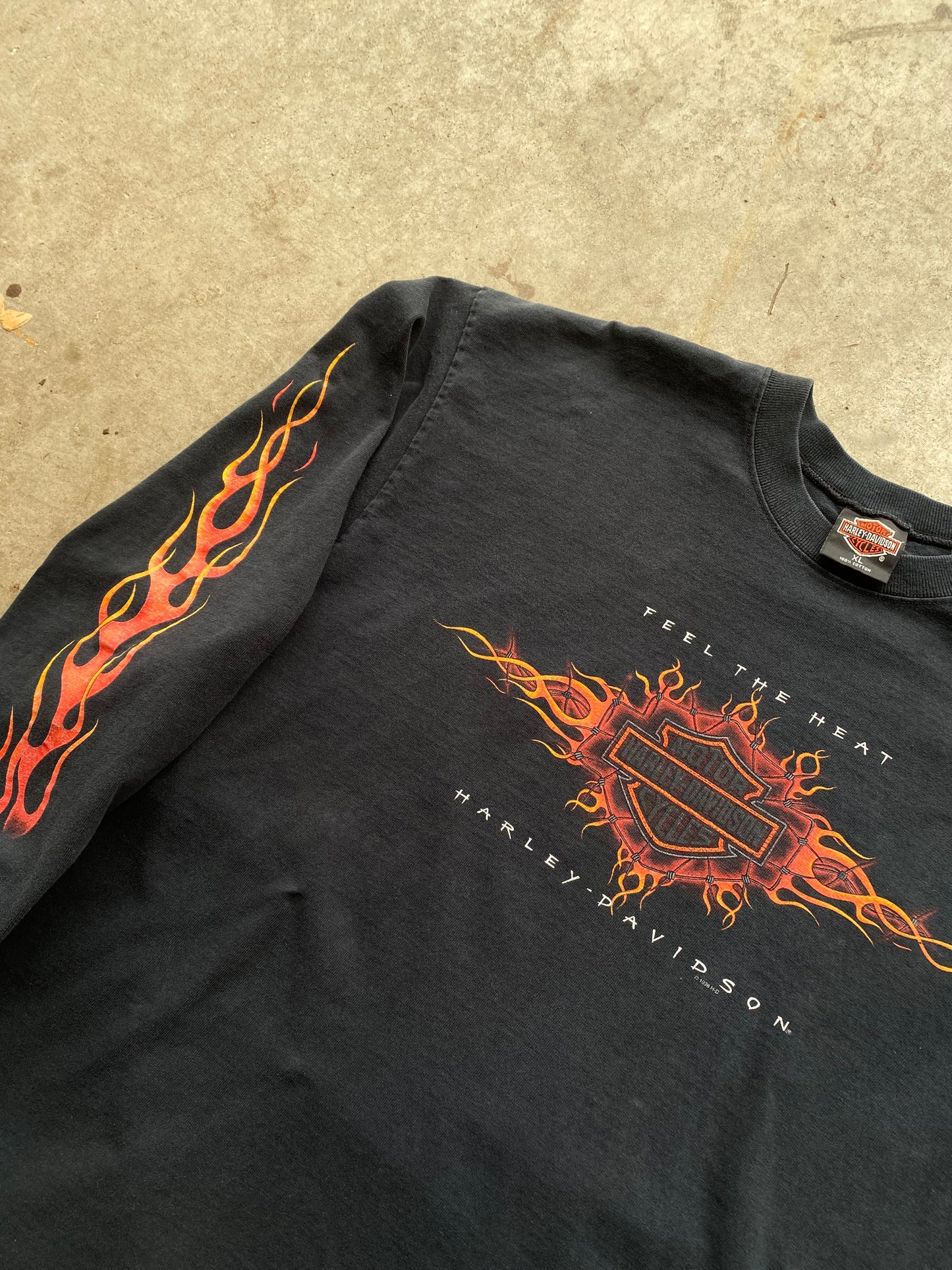 Vintage Harley Davidson Feel the heat long sleeve size extra large shirt