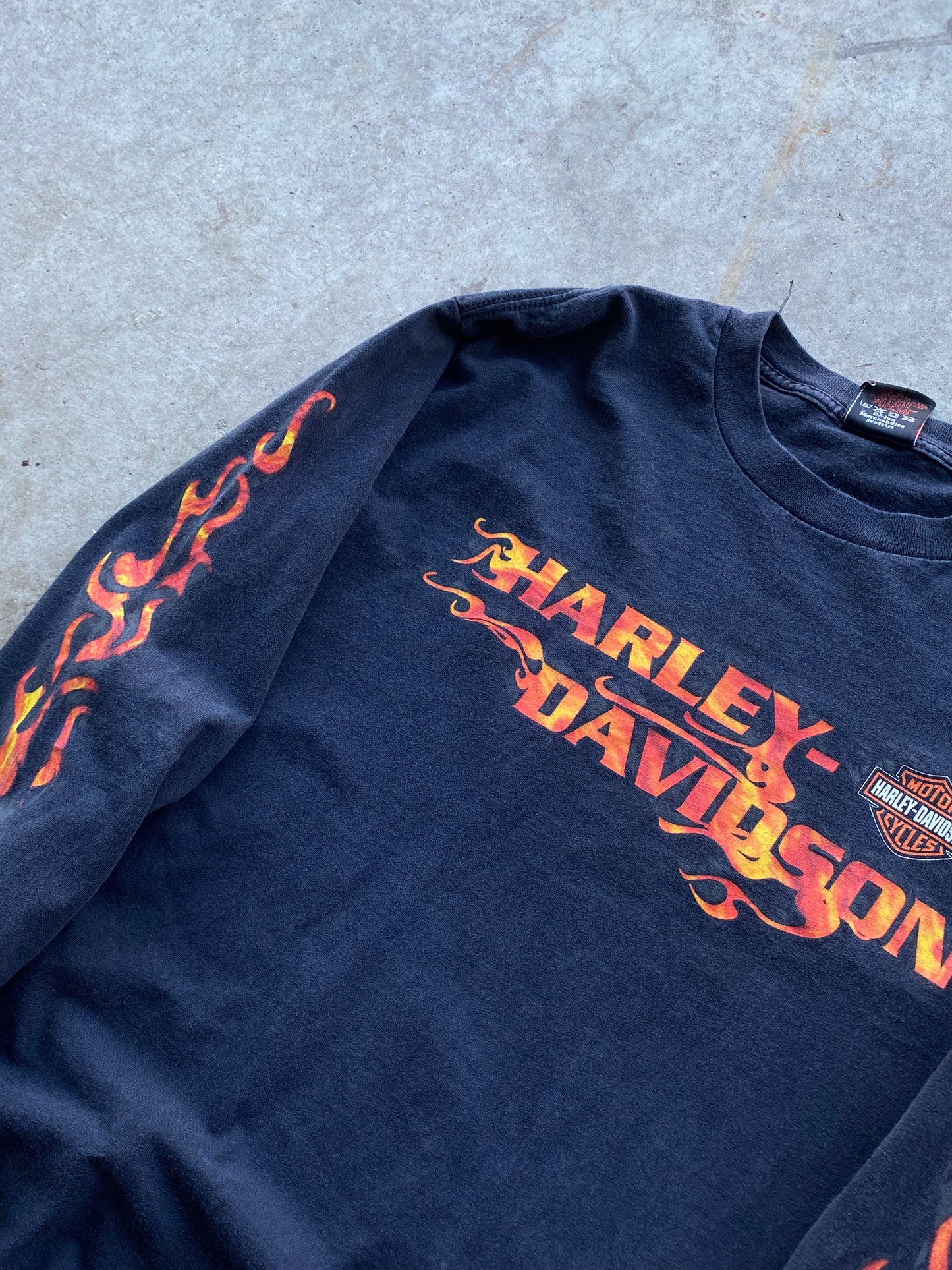 Vintage Harley Davidson Classic flame logo size large