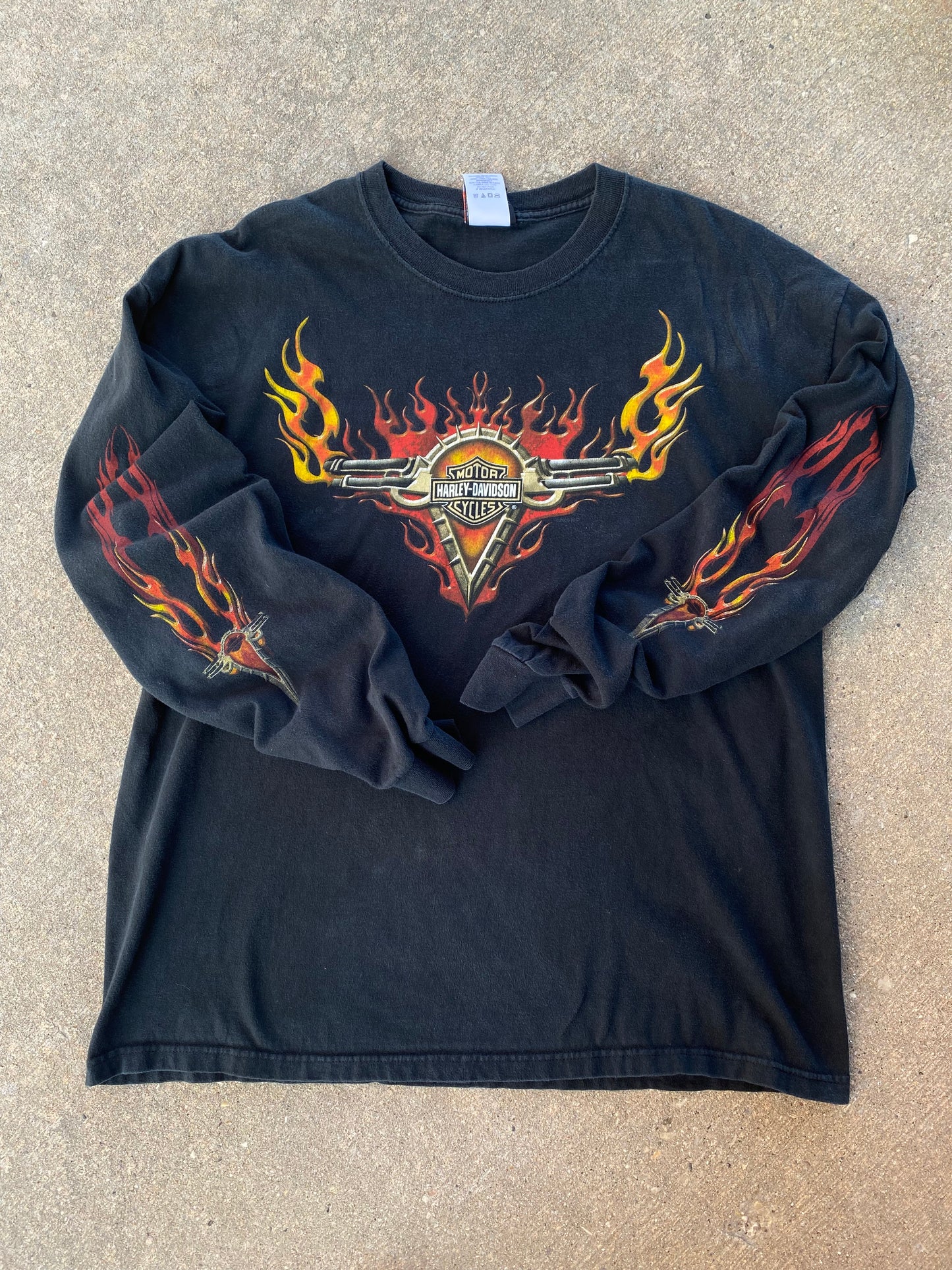 Vintage Harley Davidson Tribal Flame Long sleeve size XL