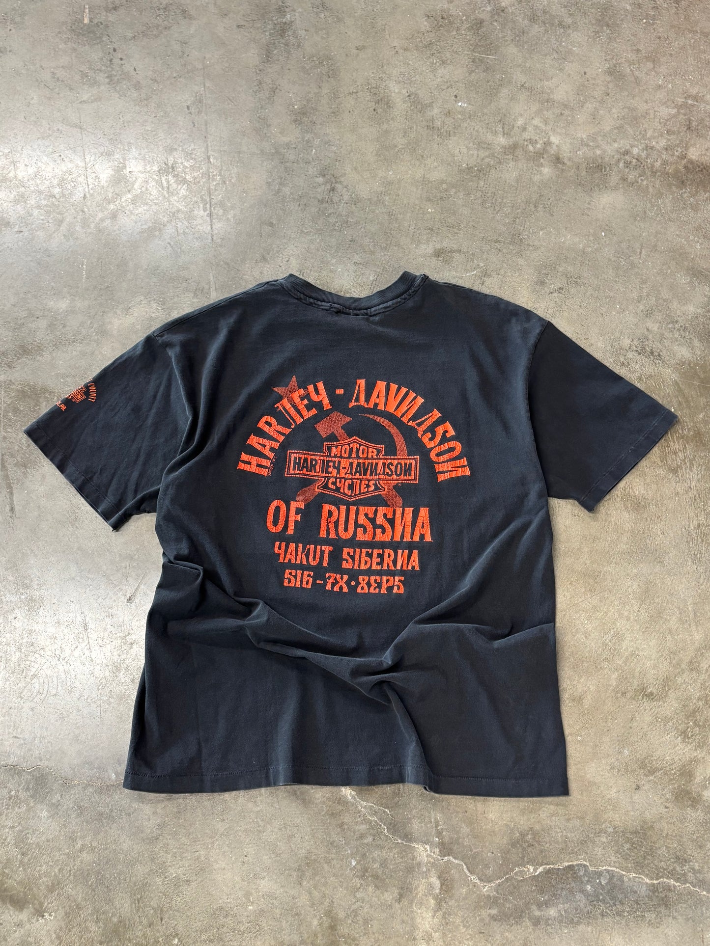 Vintage Harley Russia shirt size extra large